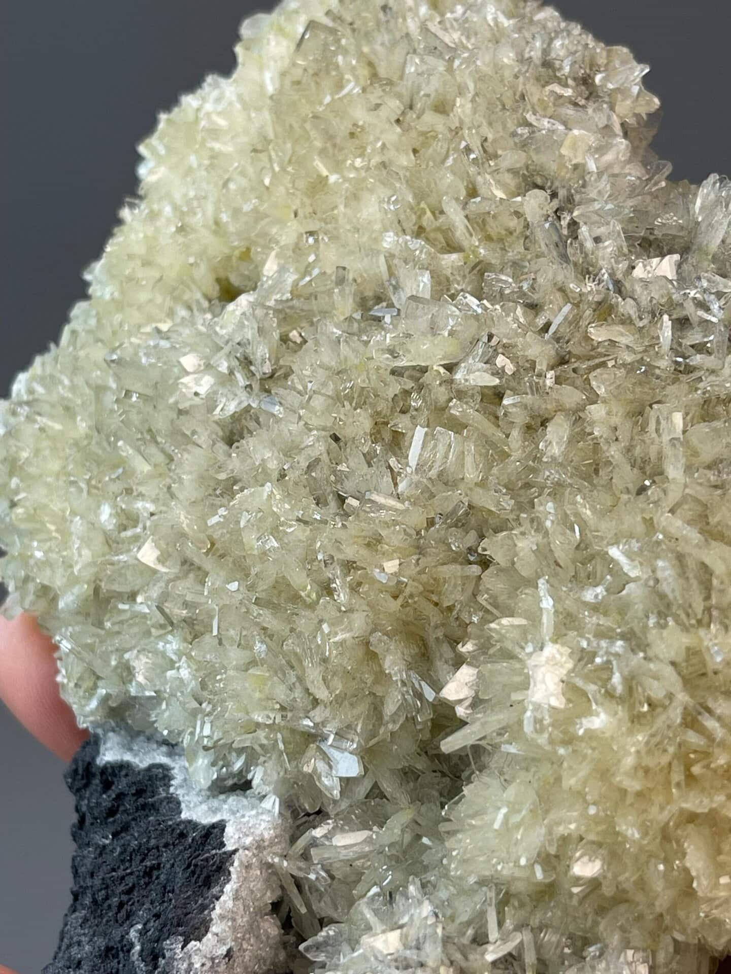 Adamantine luster on vanadinite crystal surfaces