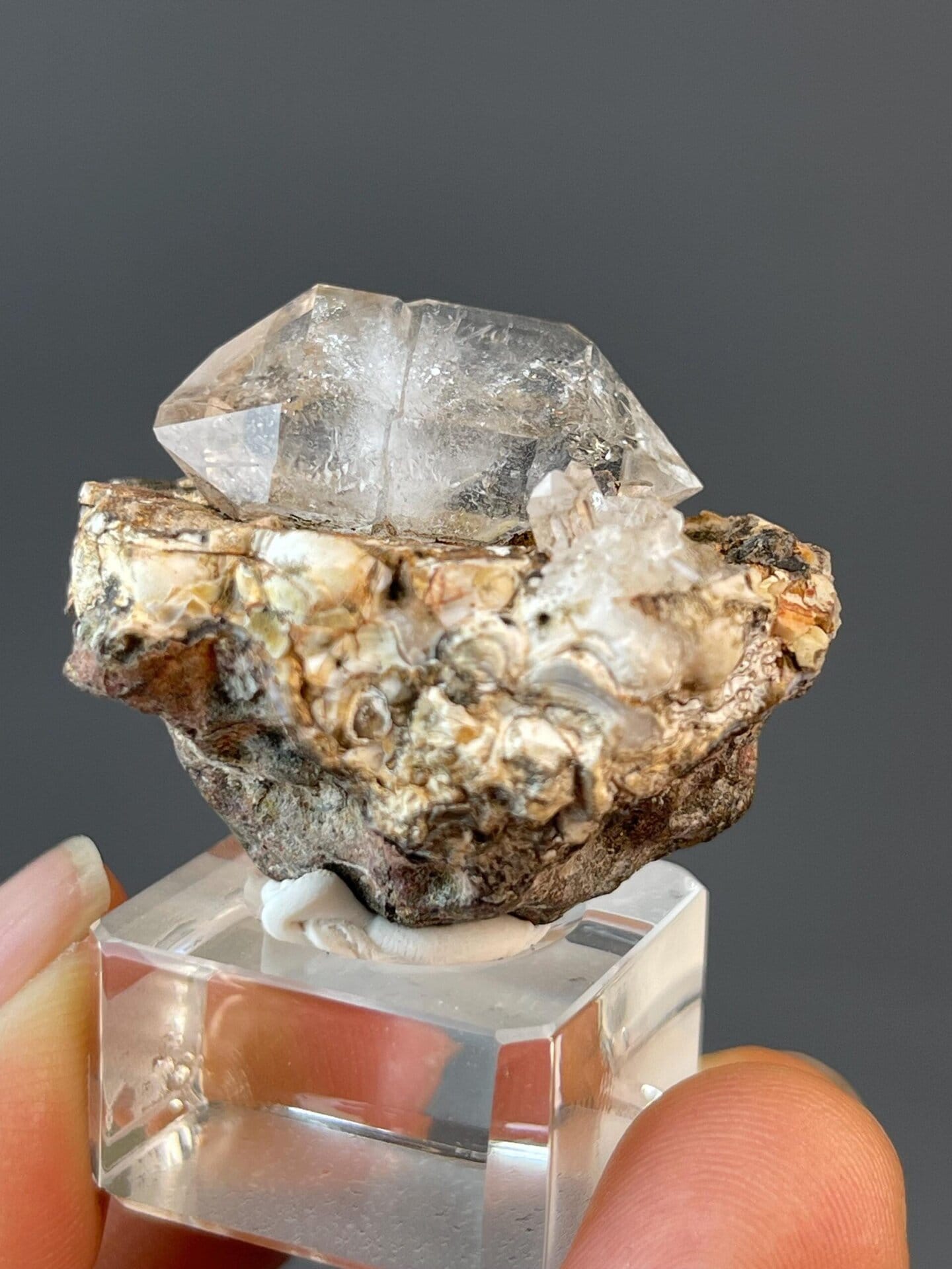Terminated quartz crystals on matrix, 1.06 oz specimen