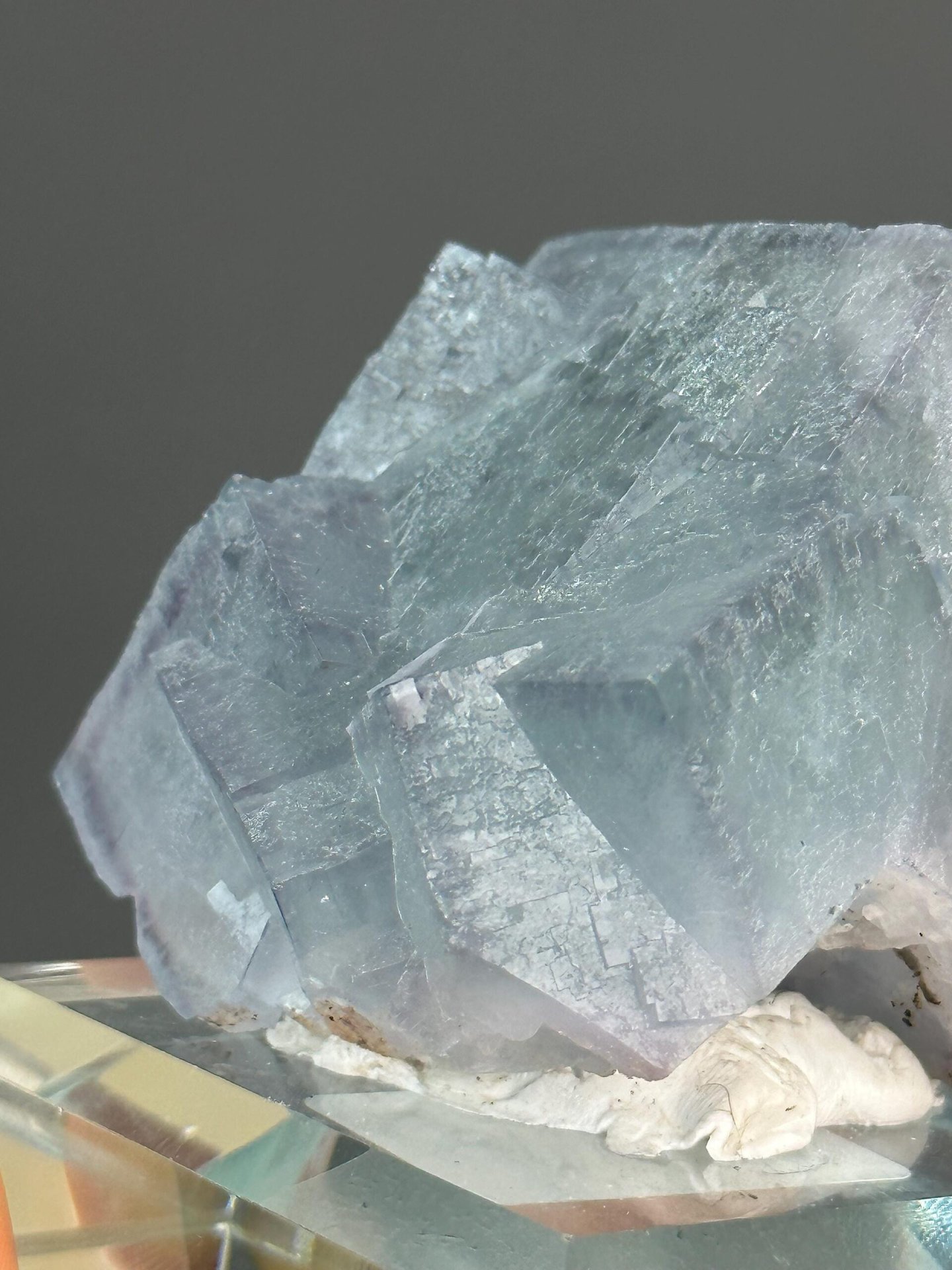 Full view of twin purple-blue fluorite Yaogangxian