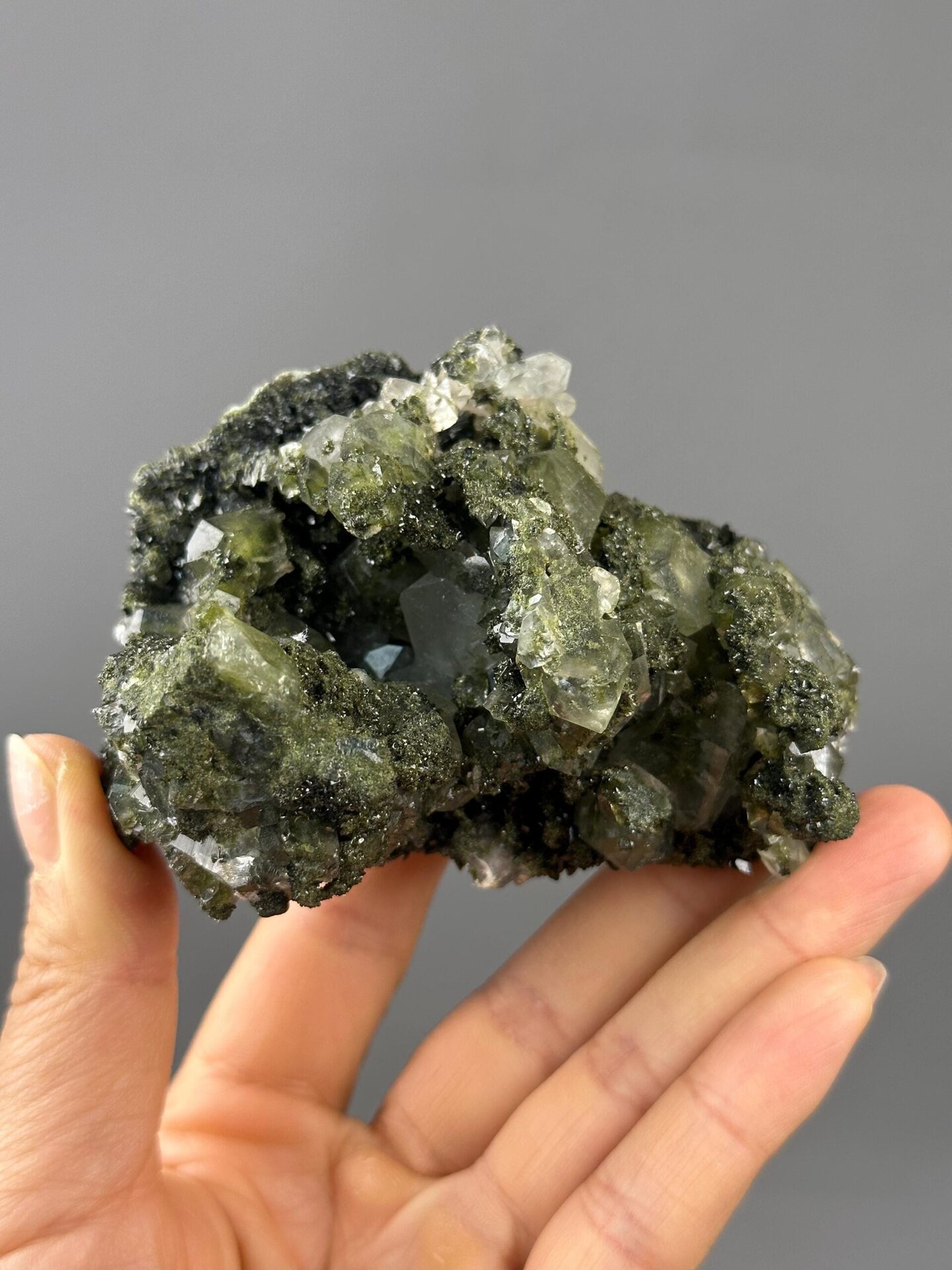 Garden quartz with green epidote inclusions from Turkey