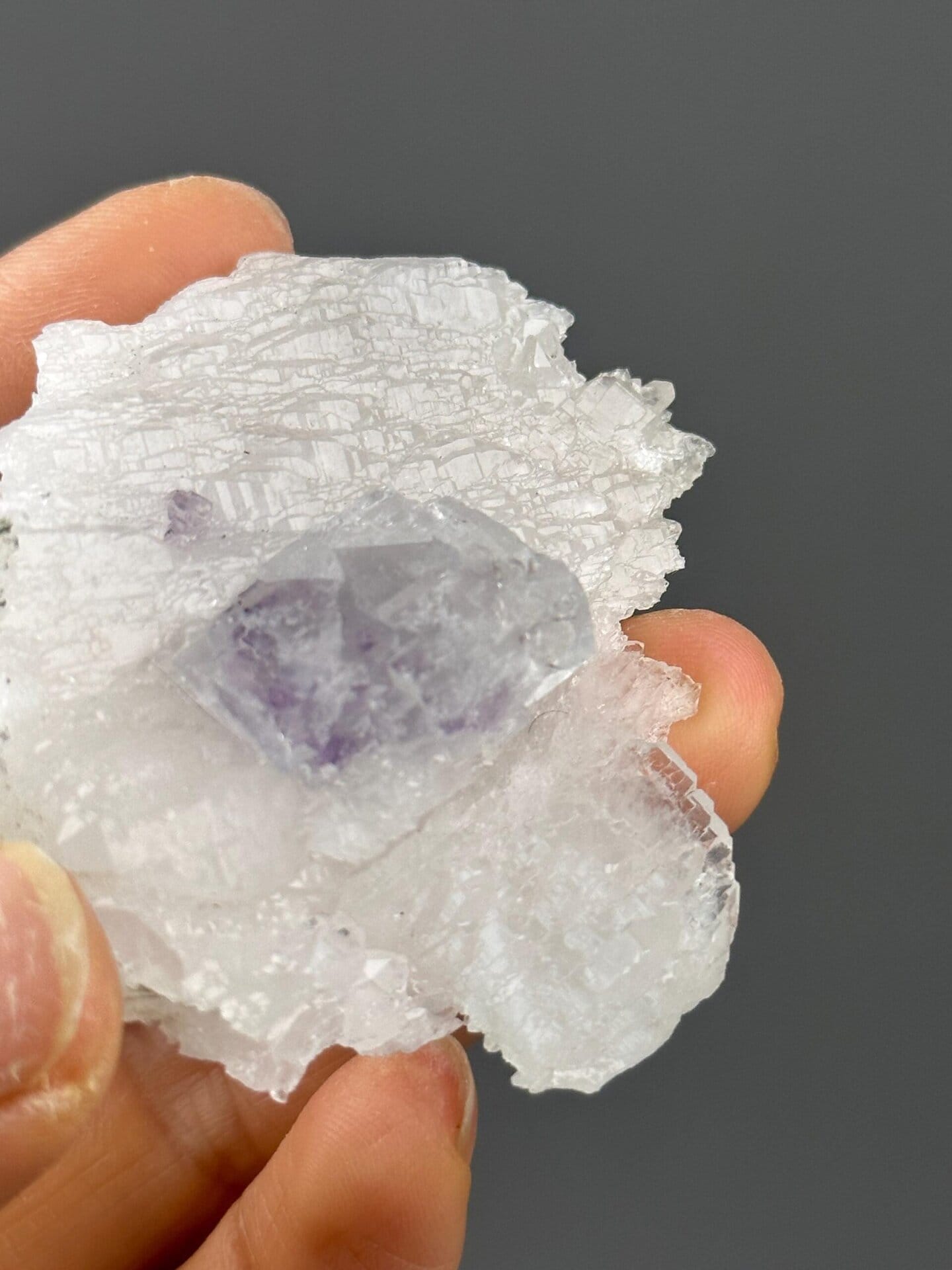 Phantom growth zone detail in fluorite crystal