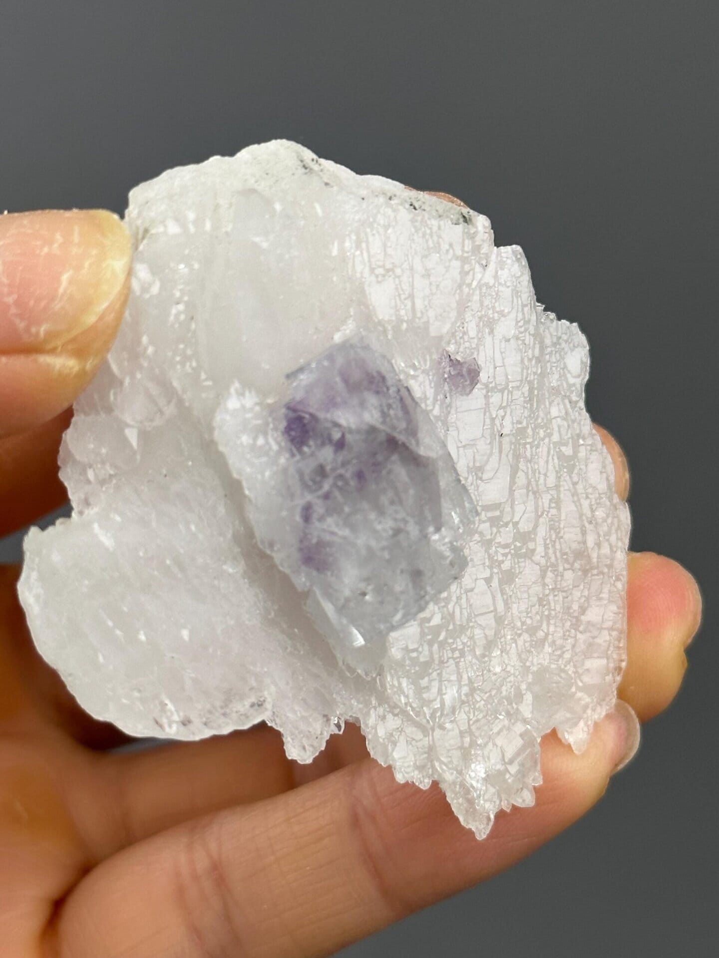 Phantom fluorite on quartz cluster from Yaogangxian Hunan