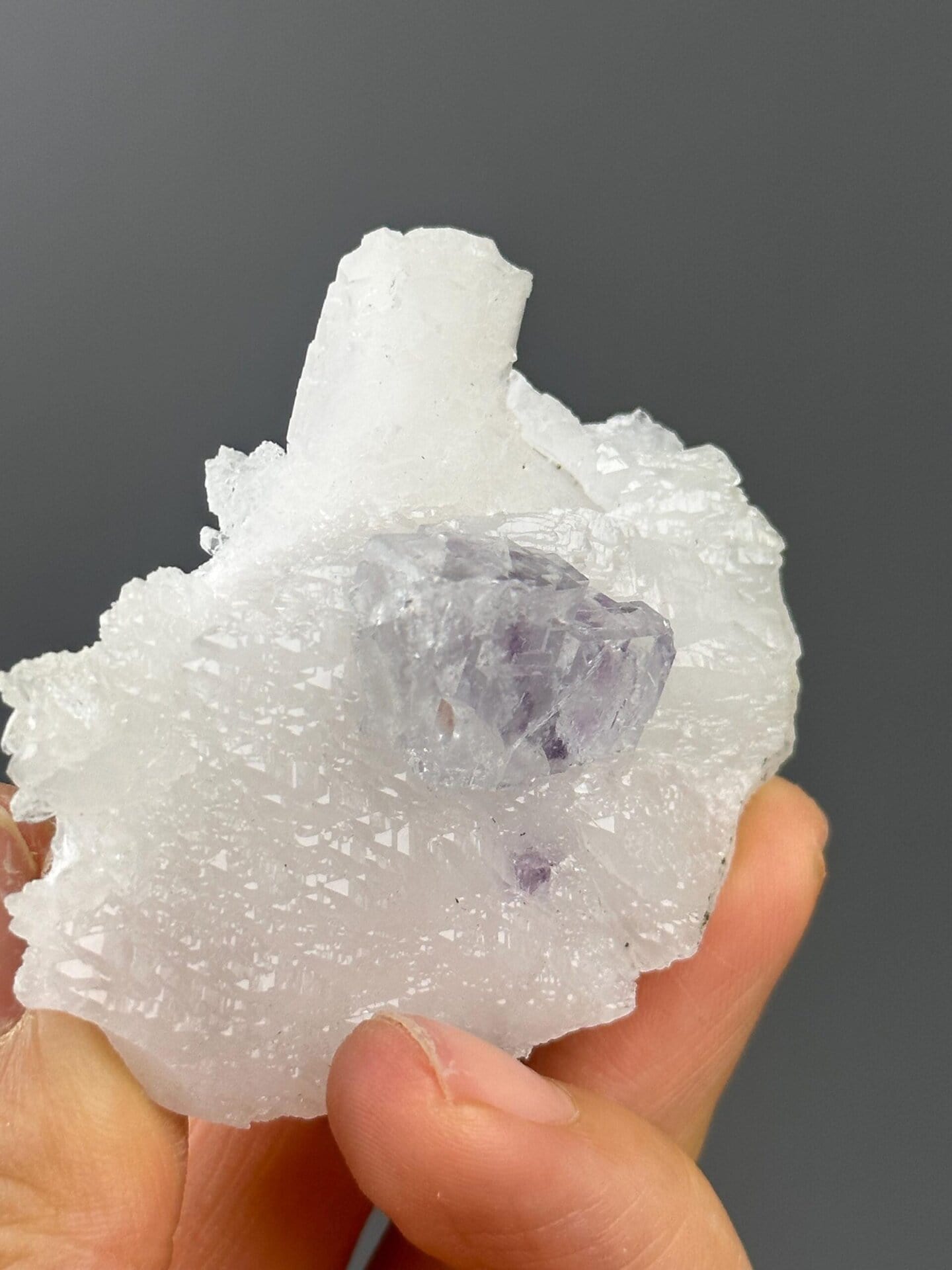 Phantom fluorite internal zoning close-up