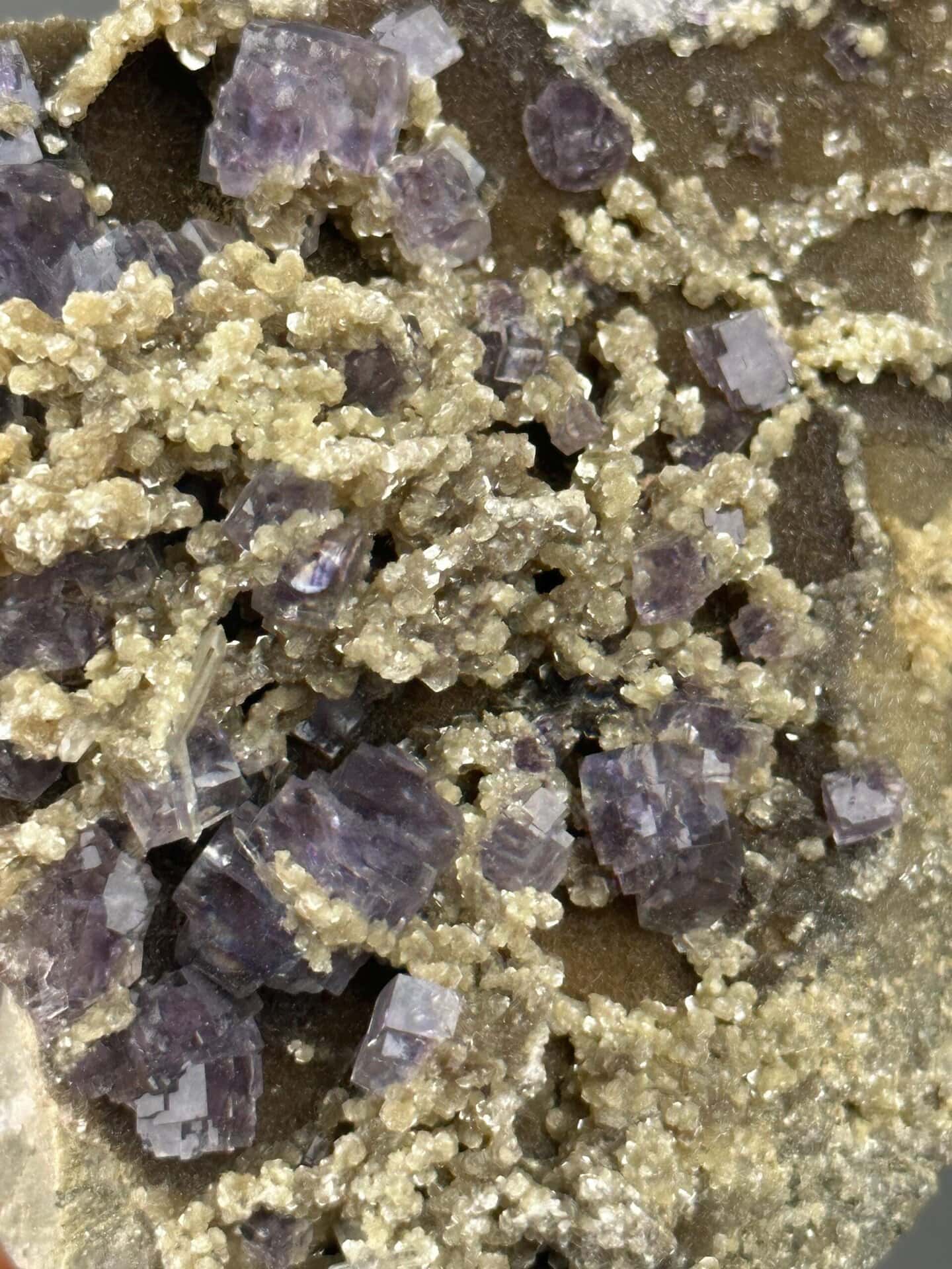 Fluorite phantom internal zoning close-up