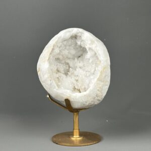 Quartz Geode - Miniature Elegance - Handcrafted Excellence - Perfect for Gifting