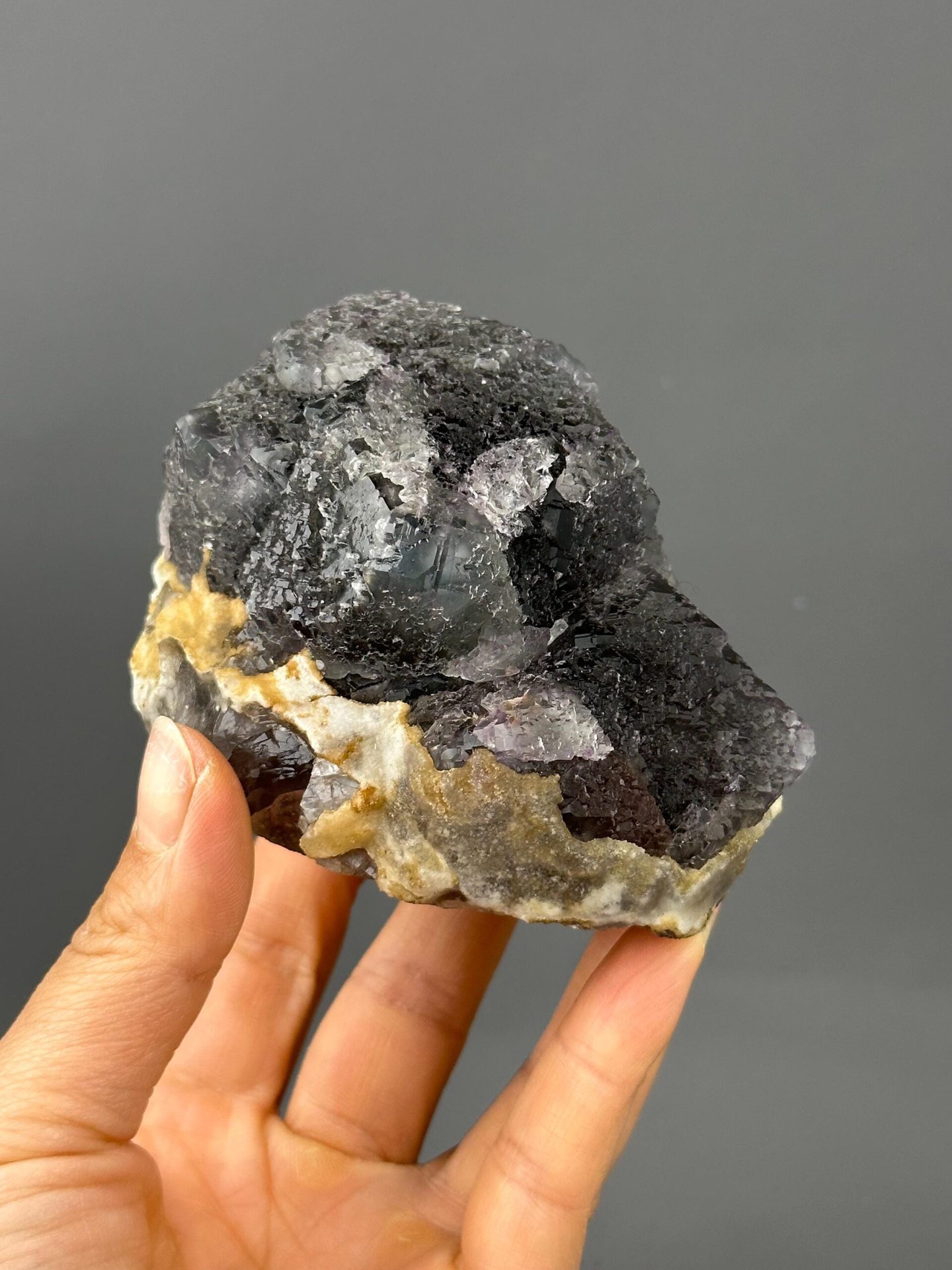 Twin fluorite etched exterior surface close-up