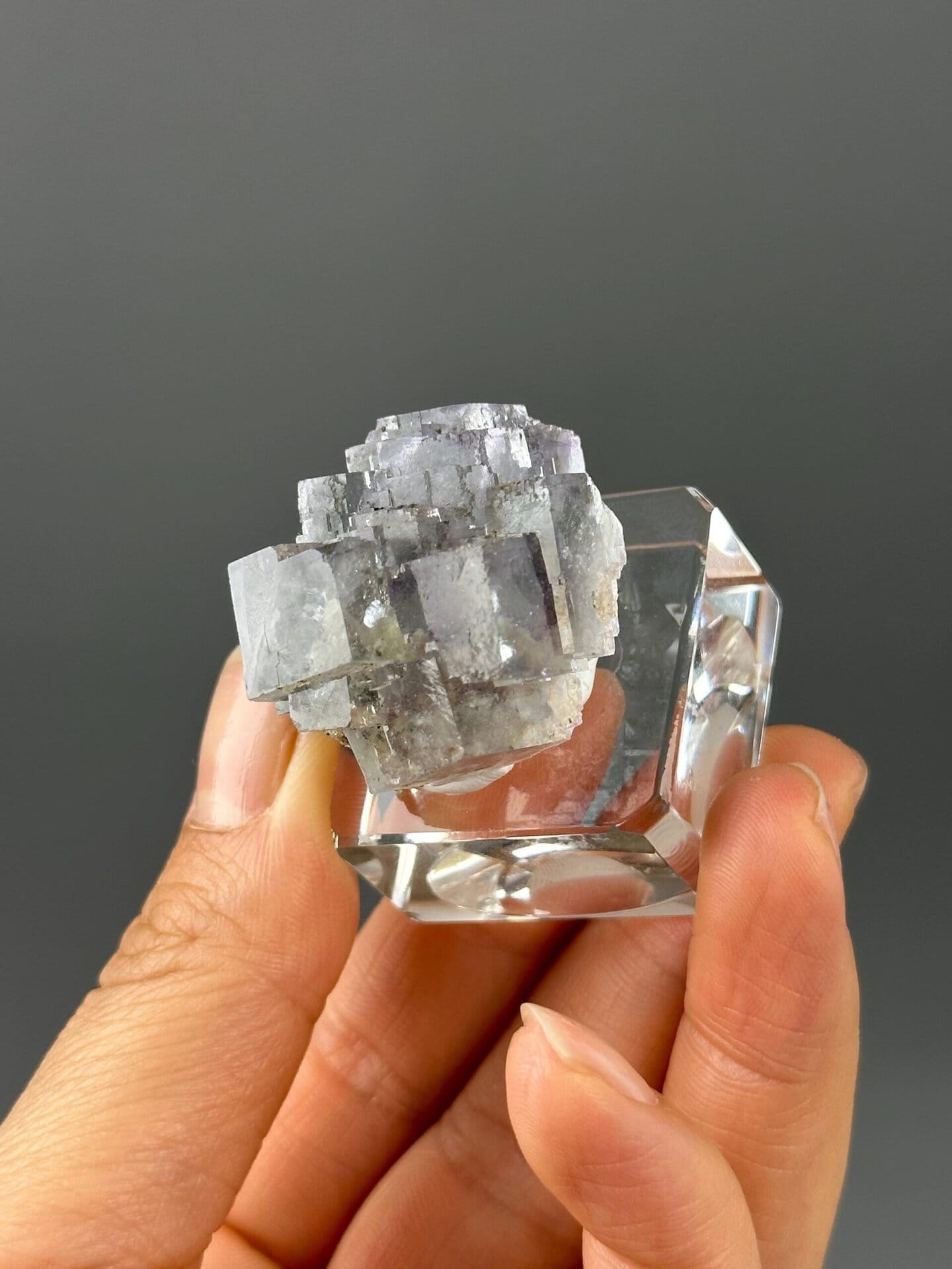 Yaogangxian fluorite pyrite inclusion lit