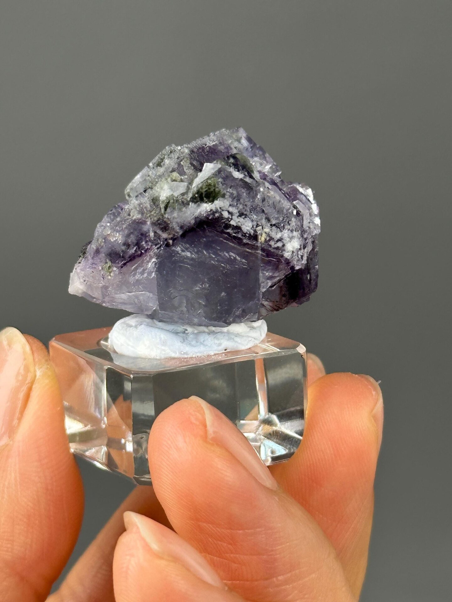 Deep purple fluorite with quartz Yaogangxian front view
