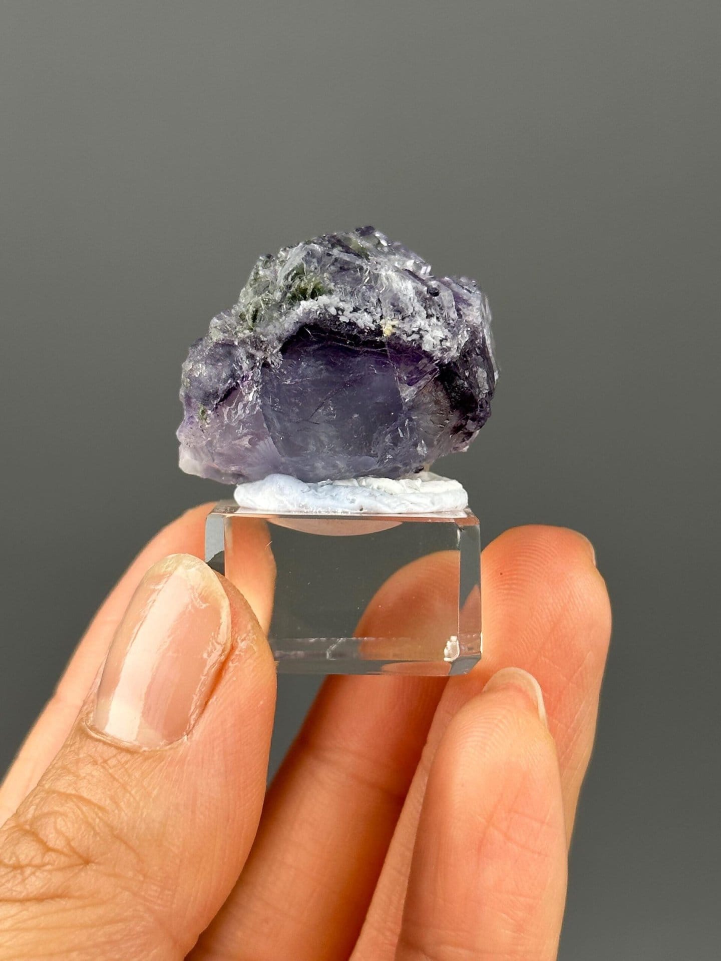 Yaogangxian purple fluorite quartz natural luster