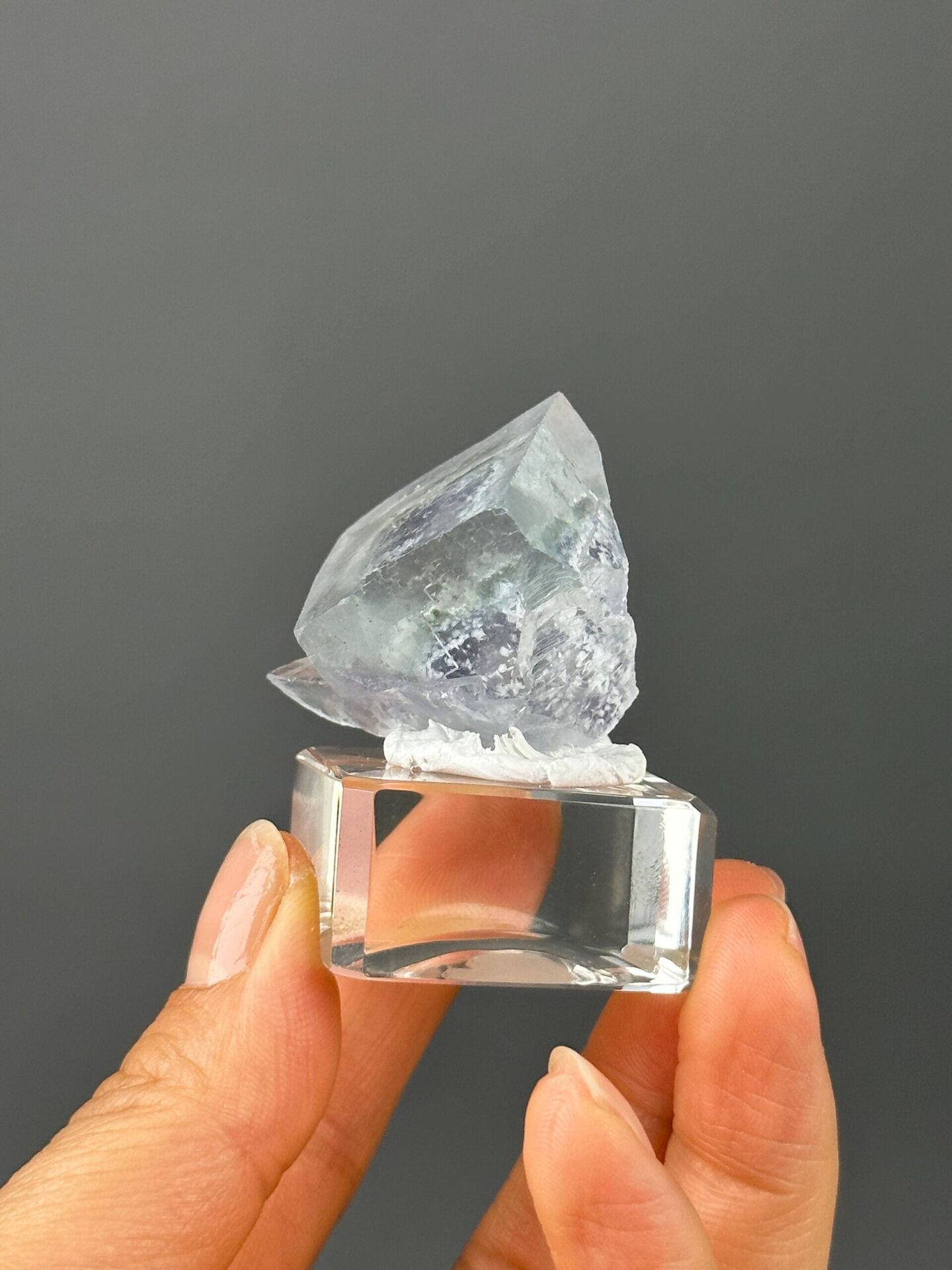Yaogangxian light blue fluorite transparency