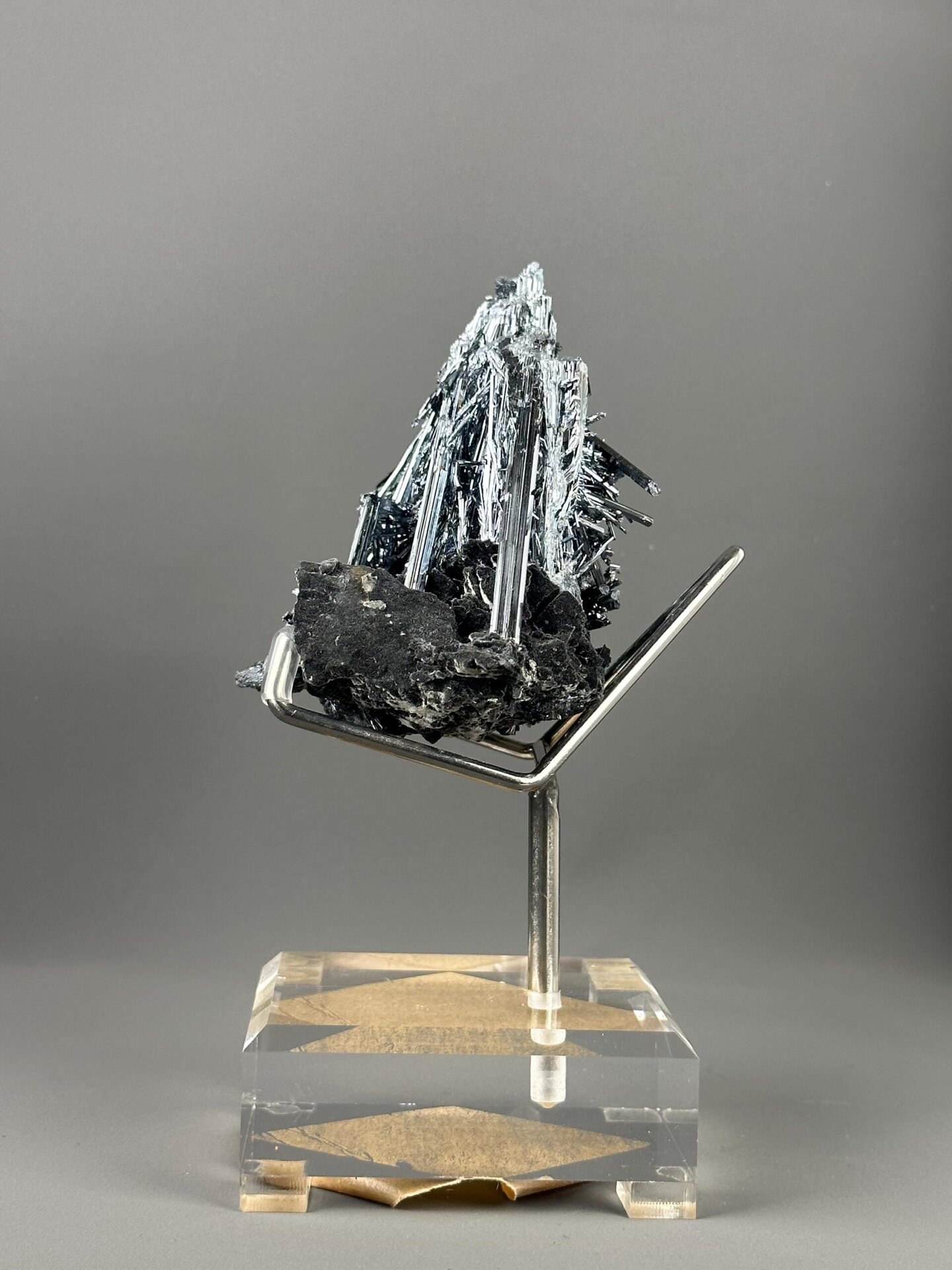 Side view of large stibnite needle crystal formation