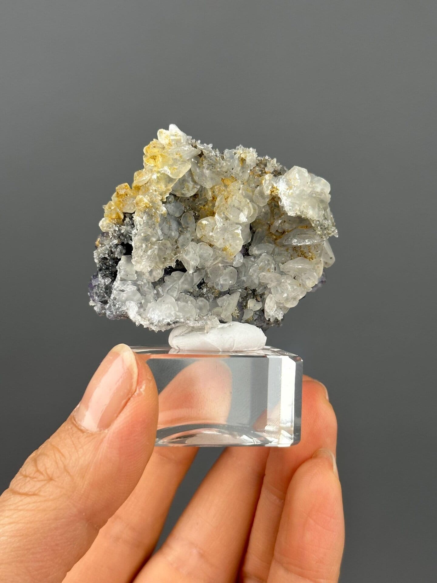Fluorite specimen
