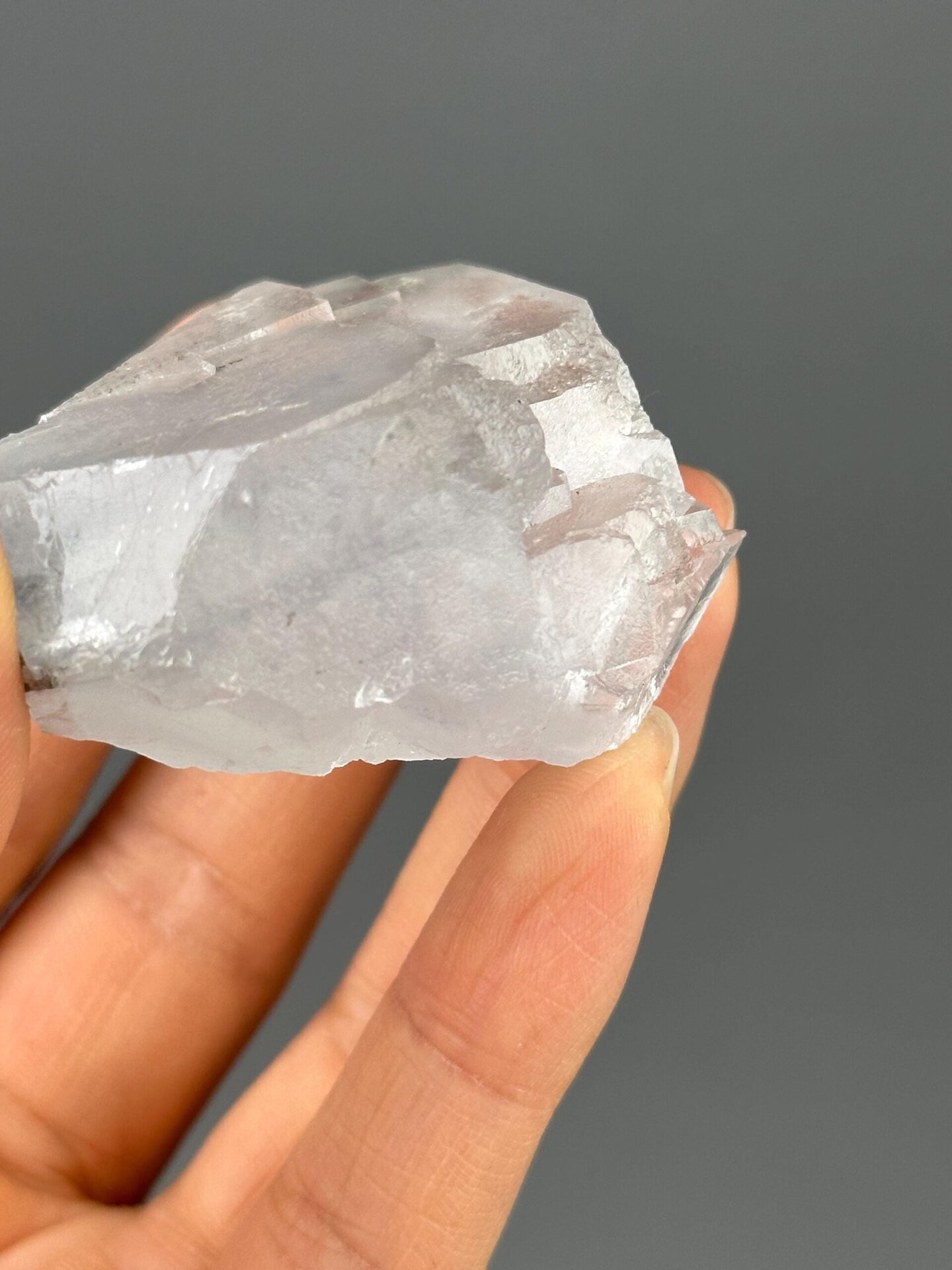 Top view of white fluorite crystal arrangement