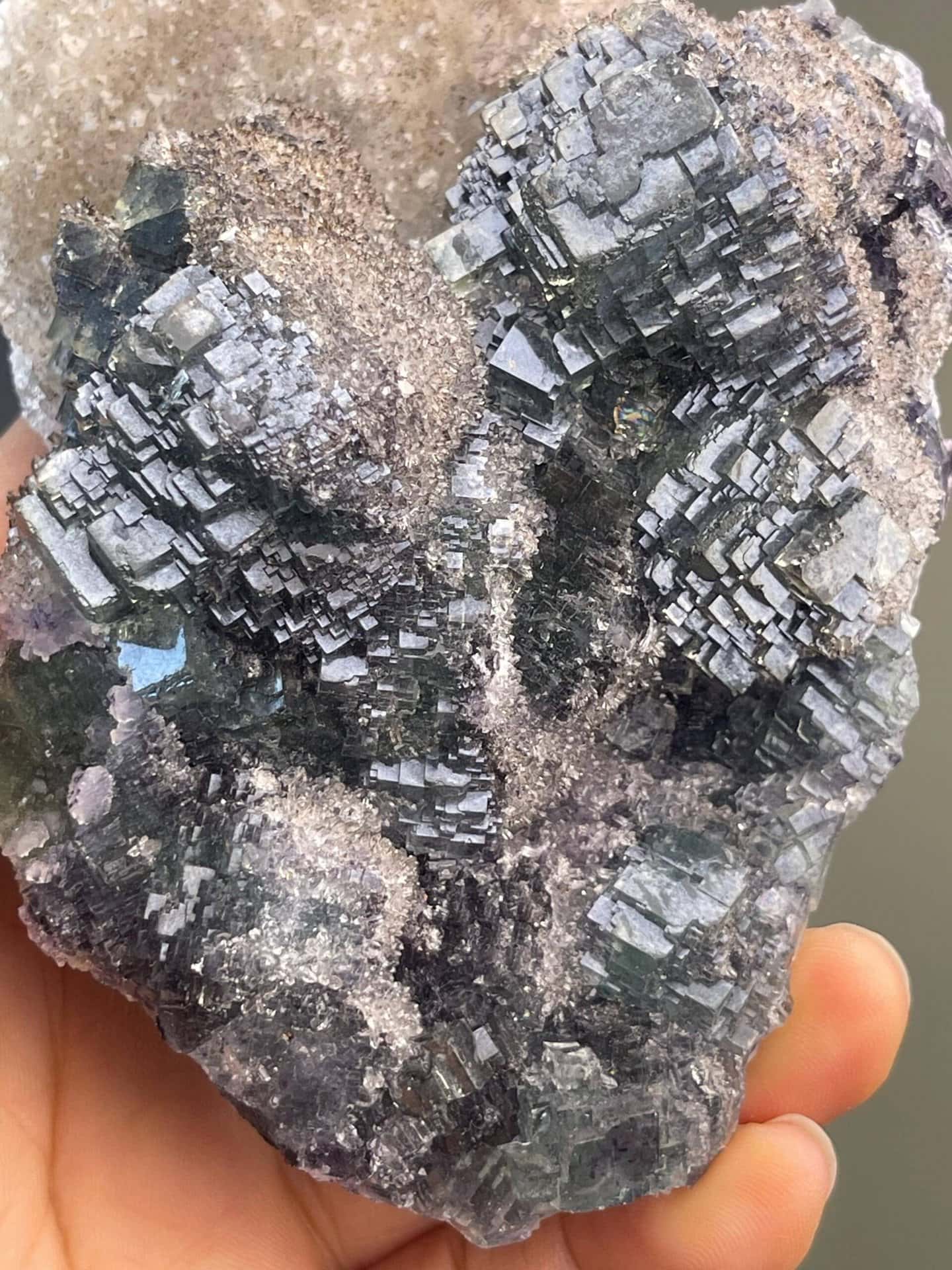 Green botryoidal fluorite, 17.1 oz, vitreous luster