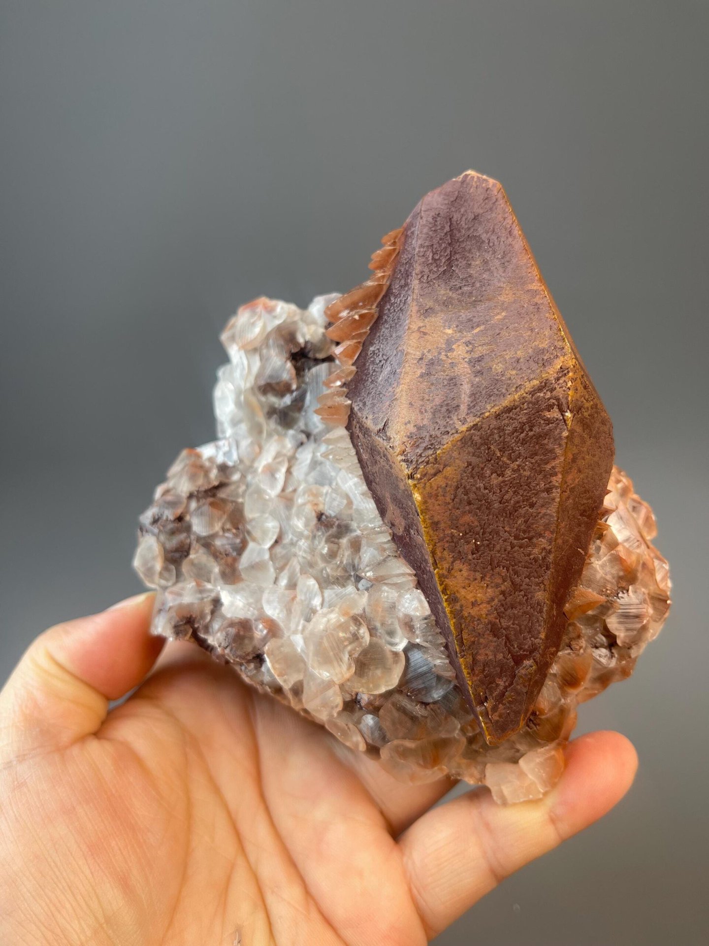 Collector red calcite specimen with octahedral habit, Hubei