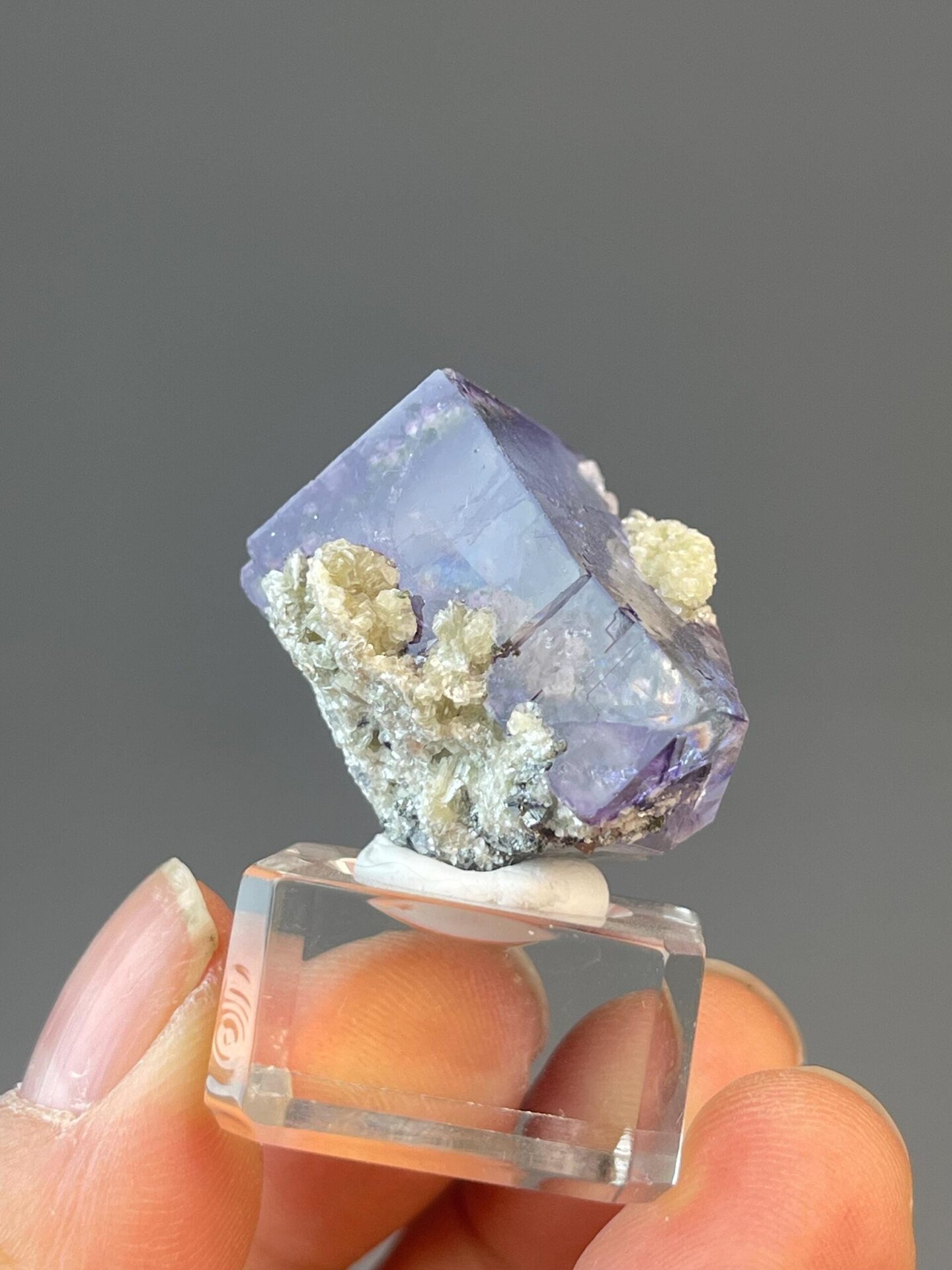 Purple phantom fluorite, 0.71 oz, vitreous luster