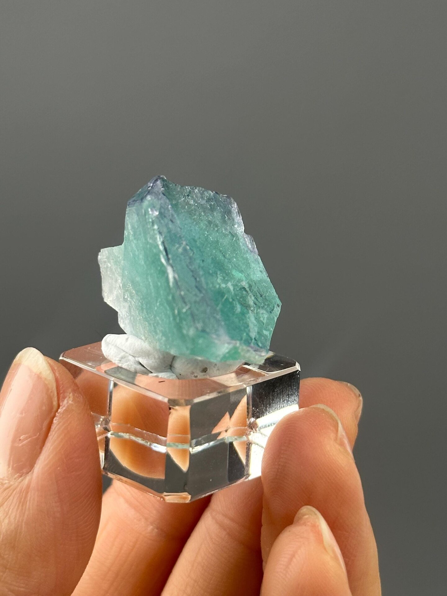 Back view of turquoise step-growth fluorite, Yaogangxian