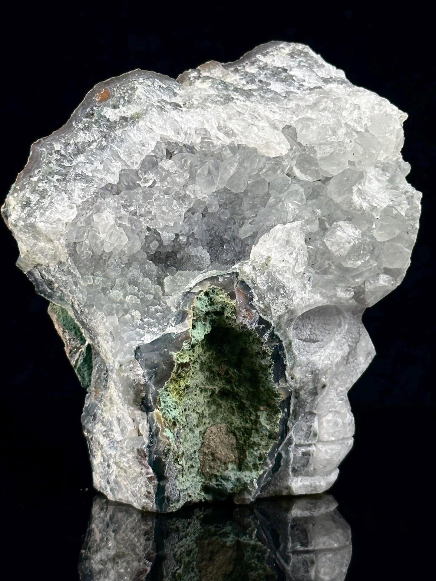 Quartz specimen