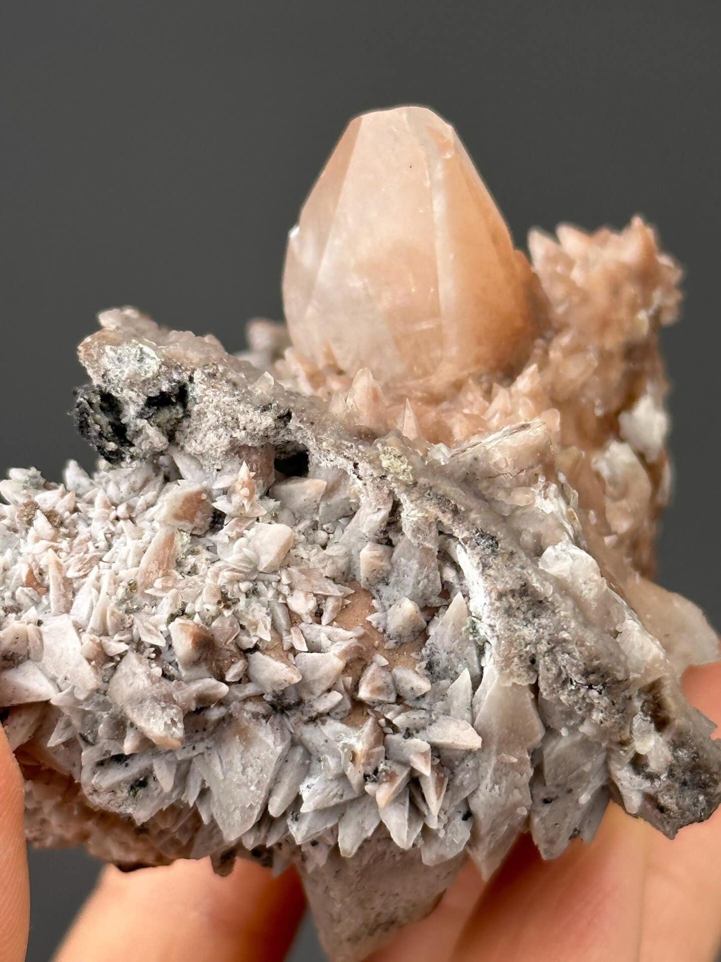 UV light view of calcite cluster showing fluorescence, Hubei