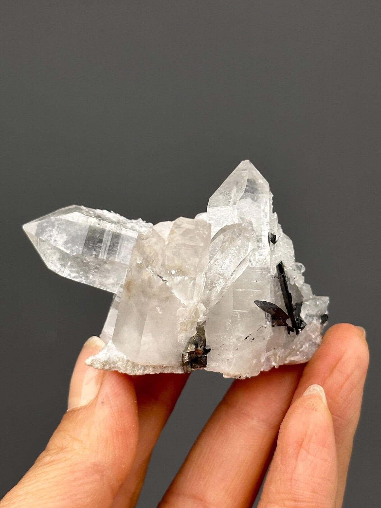 Front view of quartz-cassiterite-pyrite association, 2.2×2×2 in