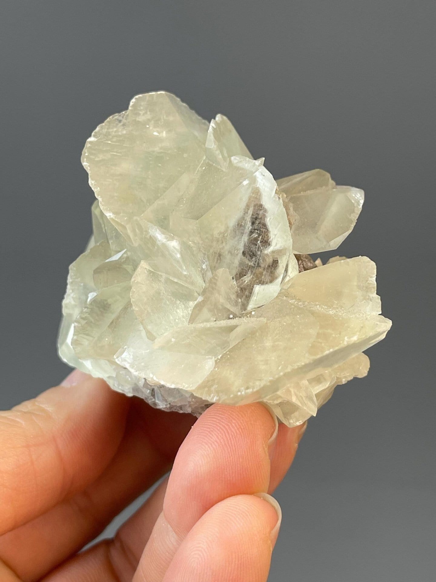 Side view of flower-form calcite Hunan specimen