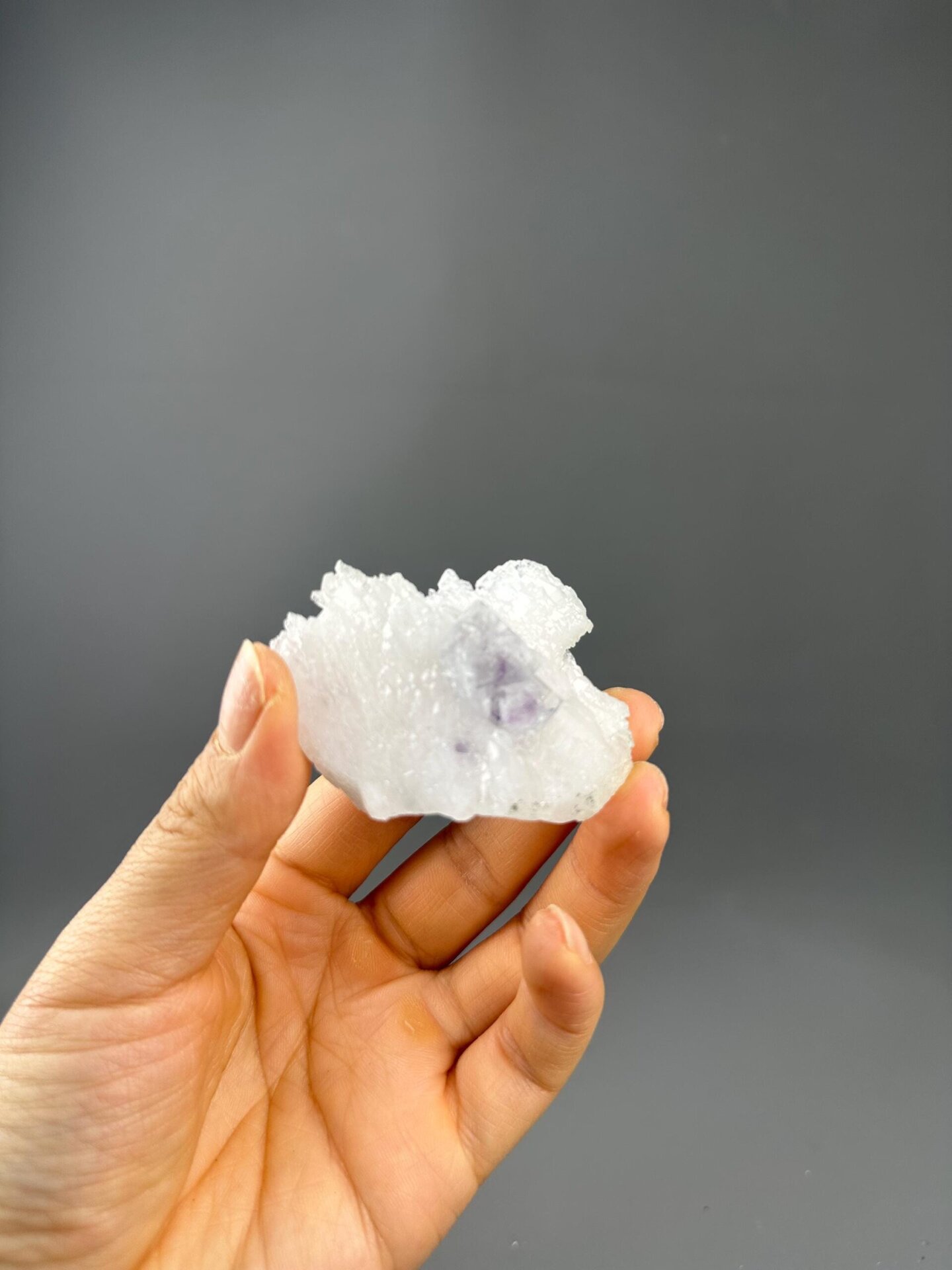 Side view of phantom fluorite quartz cluster