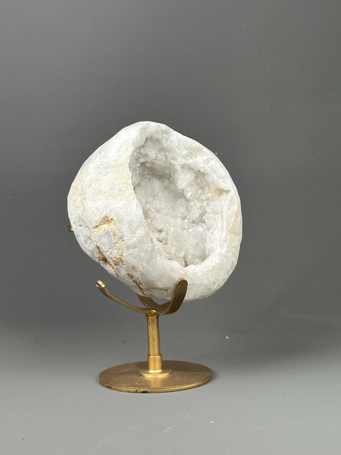 Druzy quartz crystal cavity inside large geode