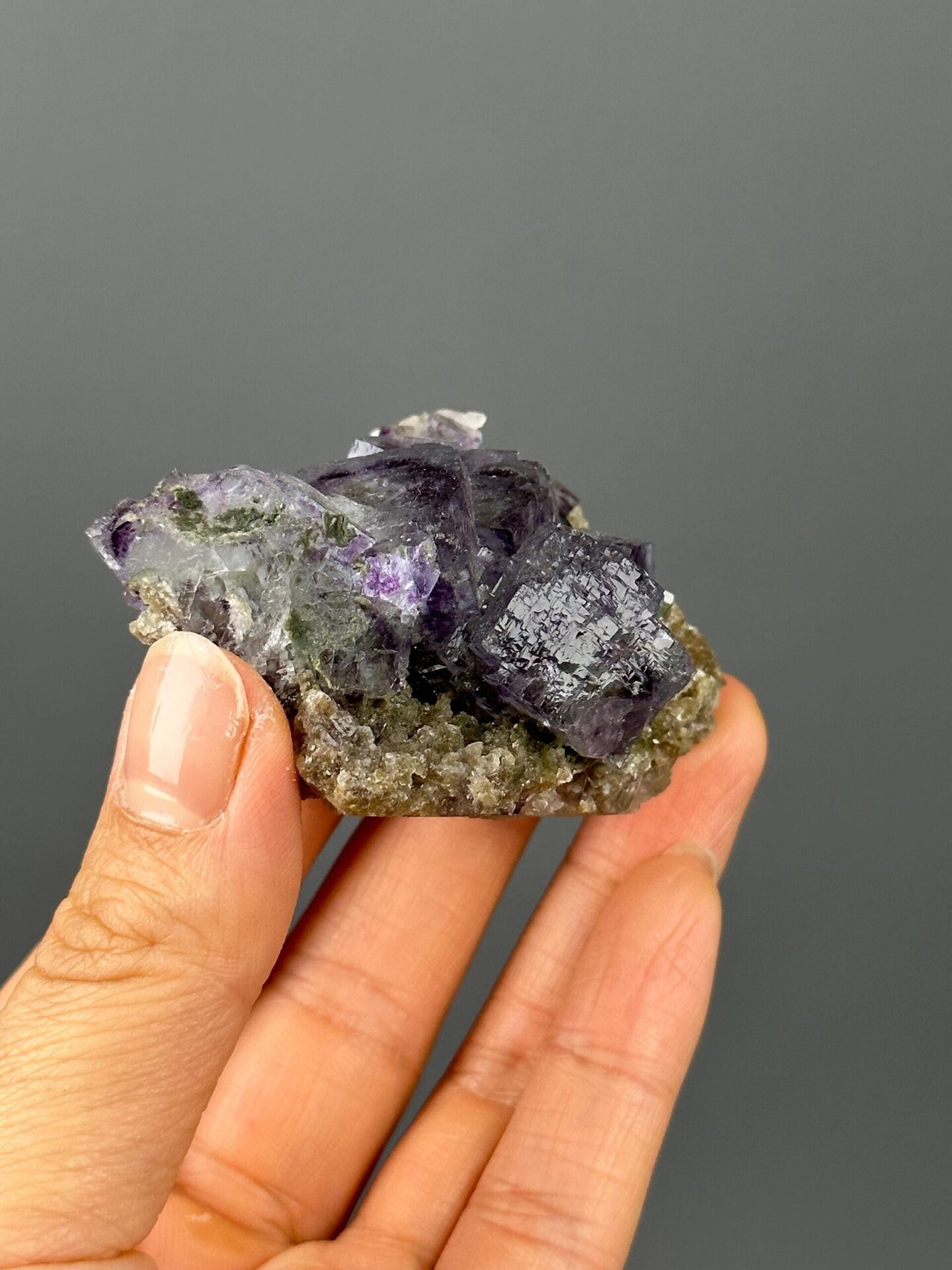 Side view of fluorite and dolomite combination specimen