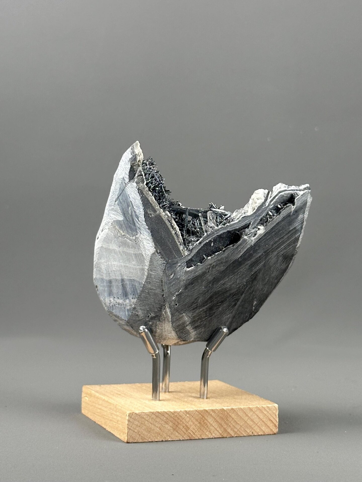 Stibnite barite cluster overhead top-down view