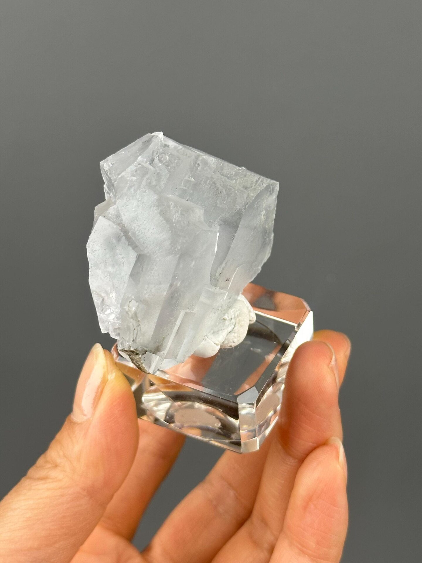 Vitreous luster on white fluorite with phantom
