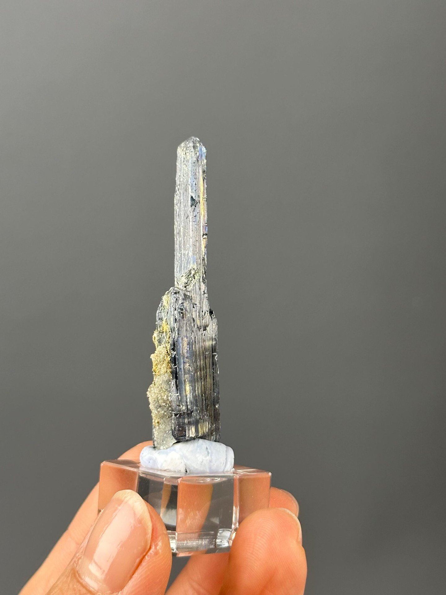 Hunan stibnite exceptional metallic luster
