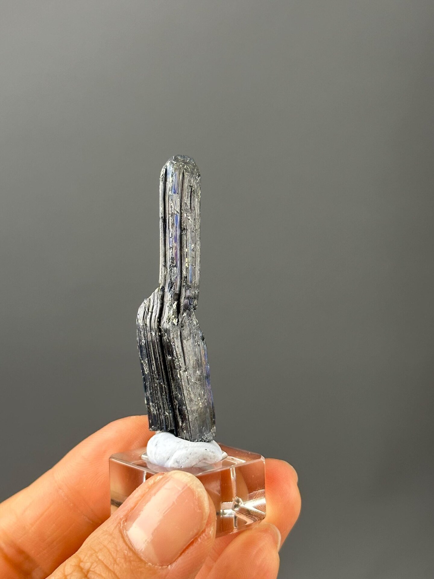 Stibnite Hunan high-luster scale reference