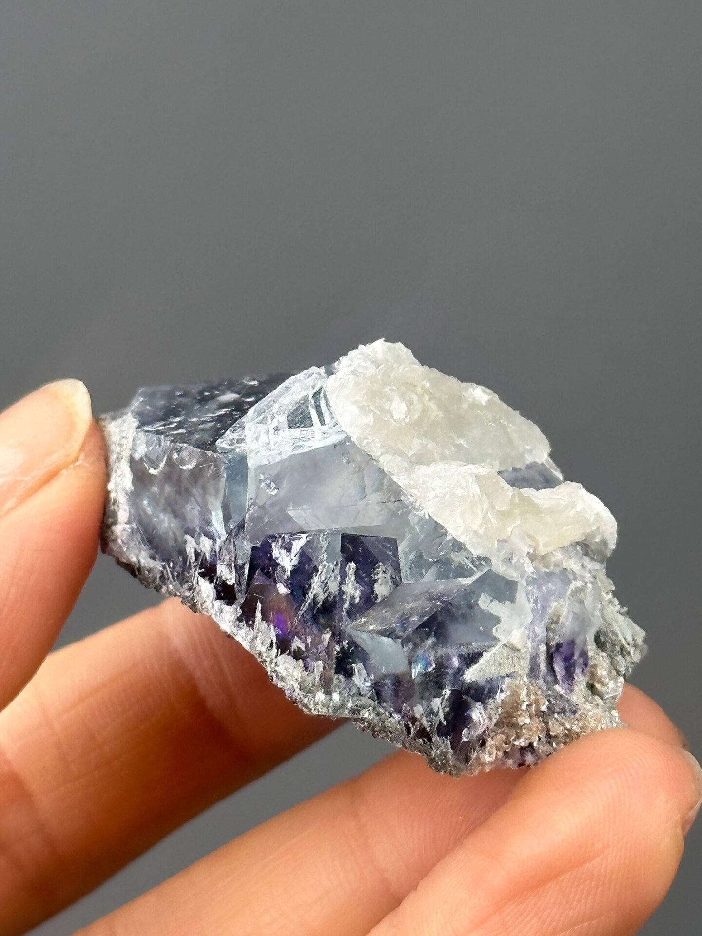 Back view of purple twinned fluorite, Yaogangxian Mine