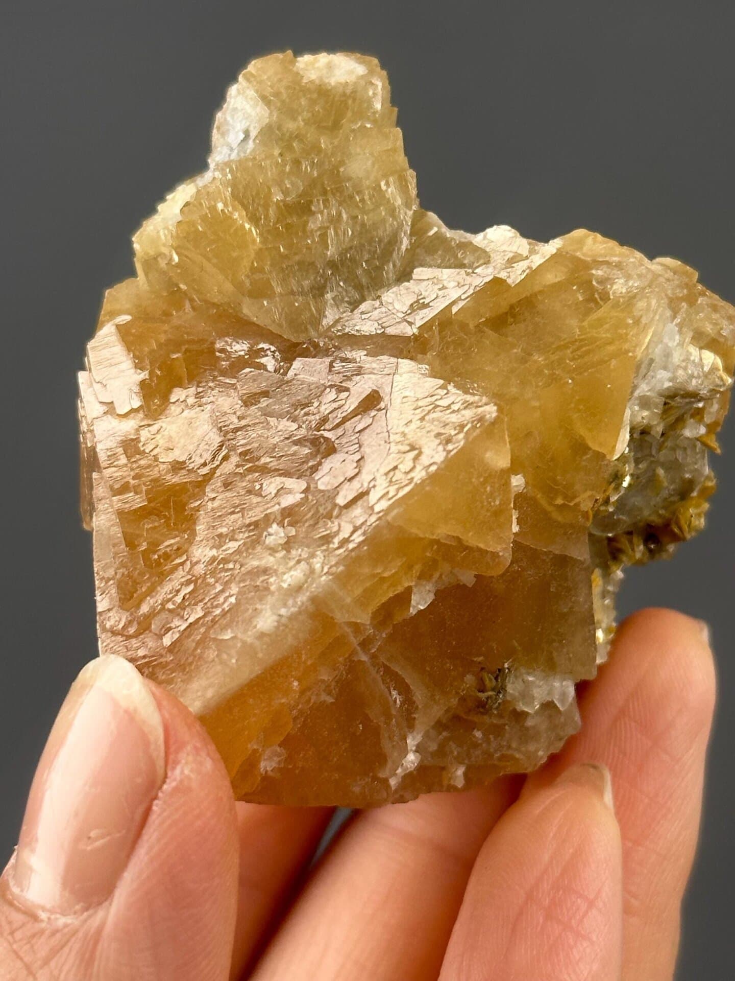 Orange scheelite crystal cluster, Xuebaoding, Pingwu, Sichuan