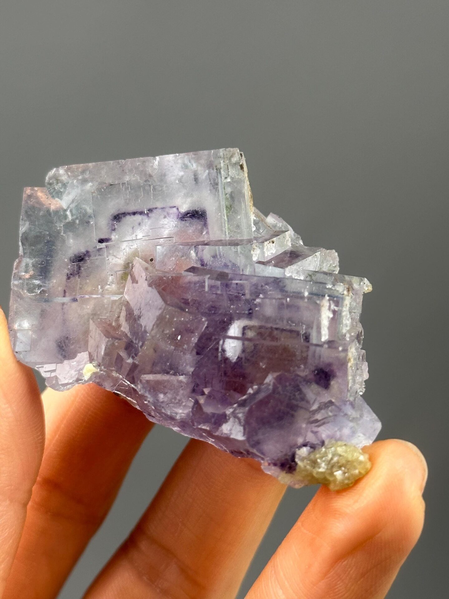 CaF₂ cubic fluorite, Mohs 4, purple phantom, twinned, Yaogangxian, 2.64 oz