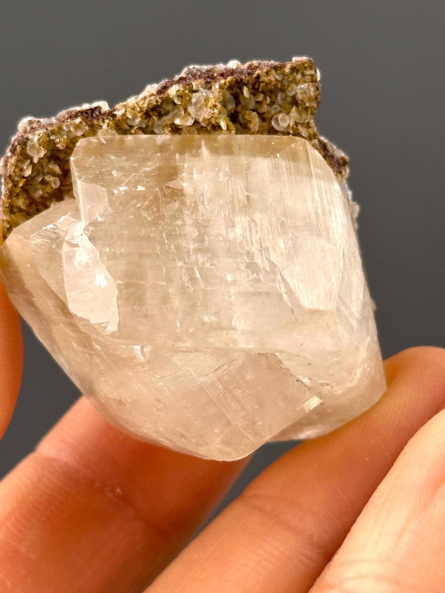 Back view of yellow calcite cluster specimen, Fujian