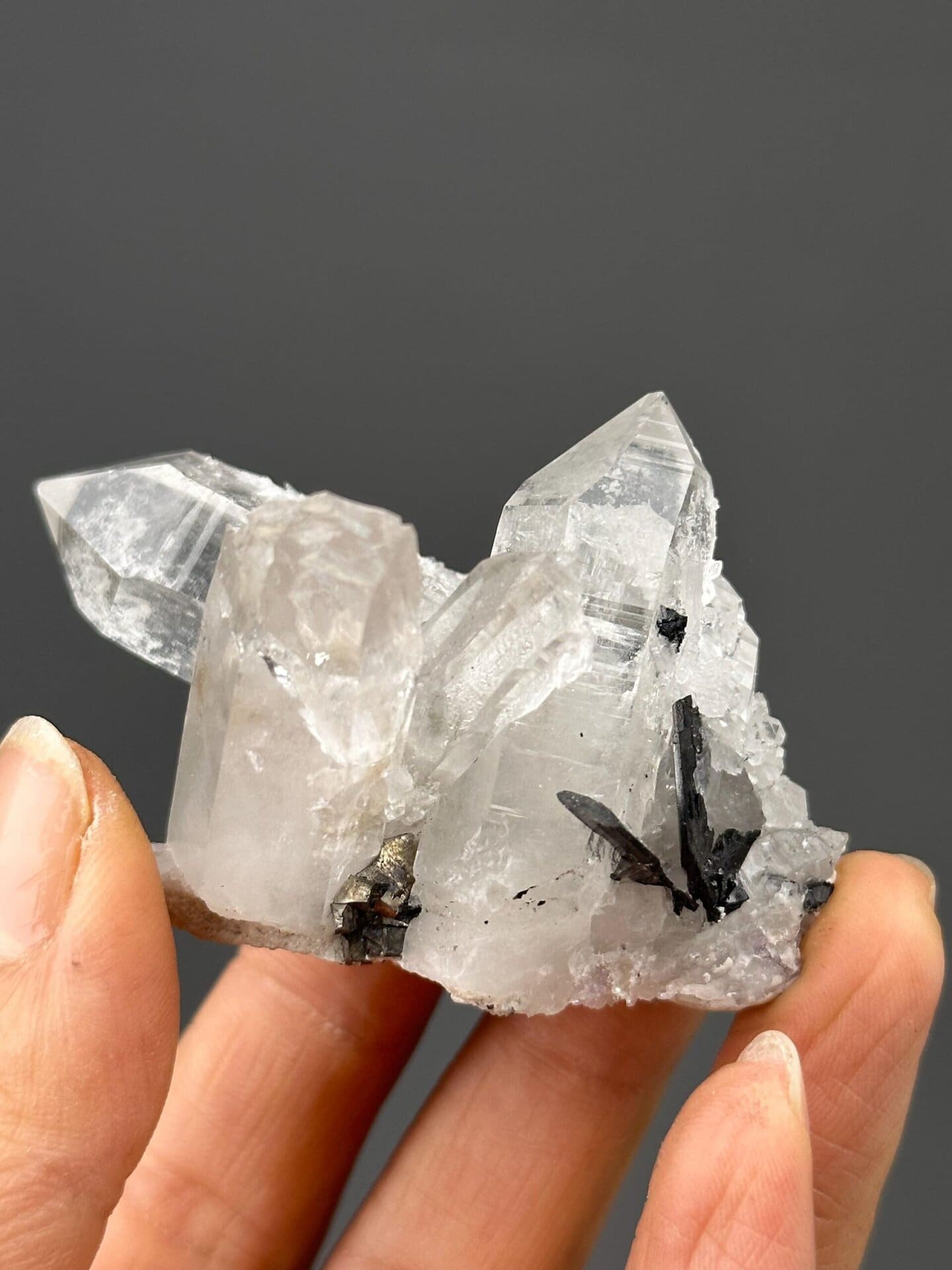 Back view of Yaogangxian quartz-cassiterite-pyrite specimen