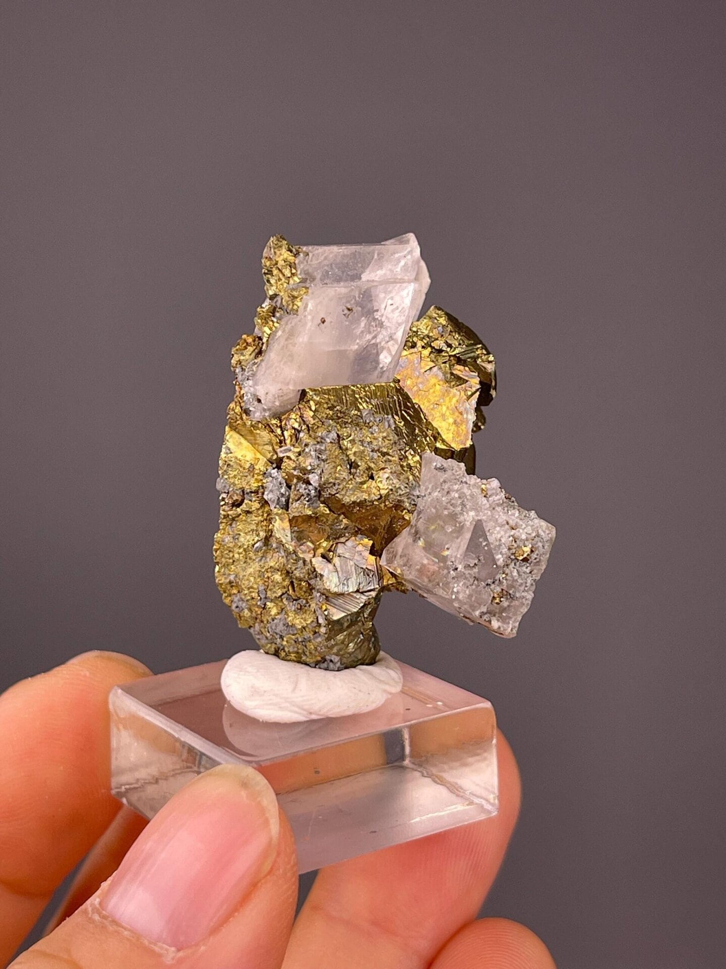 Pyrite cubic crystals on calcite matrix, Hubei province
