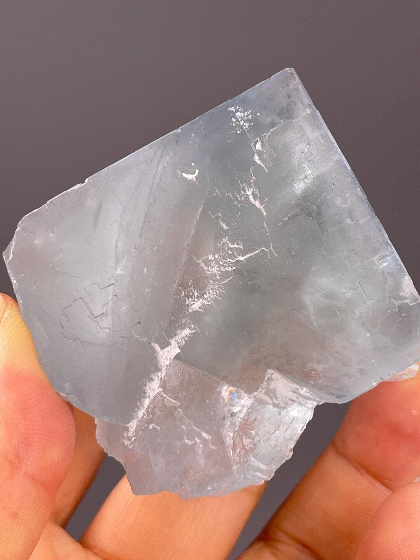 CaF₂ isometric fluorite with visible green phantom inside crystal