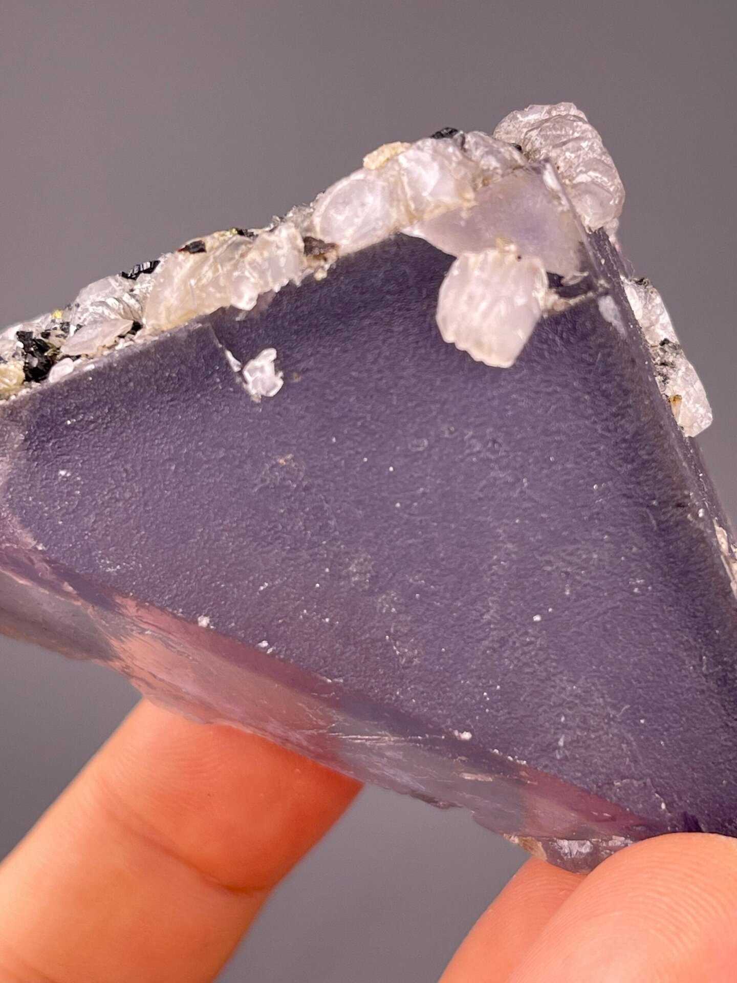 Fluorite CaF2 isometric macle habit with calcite