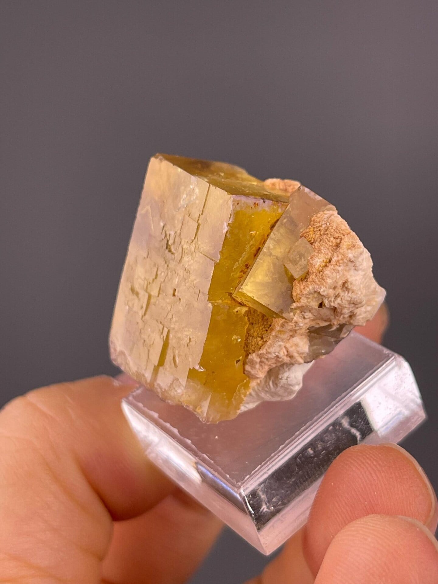 Top view of cubic yellow fluorite from Beijing locality