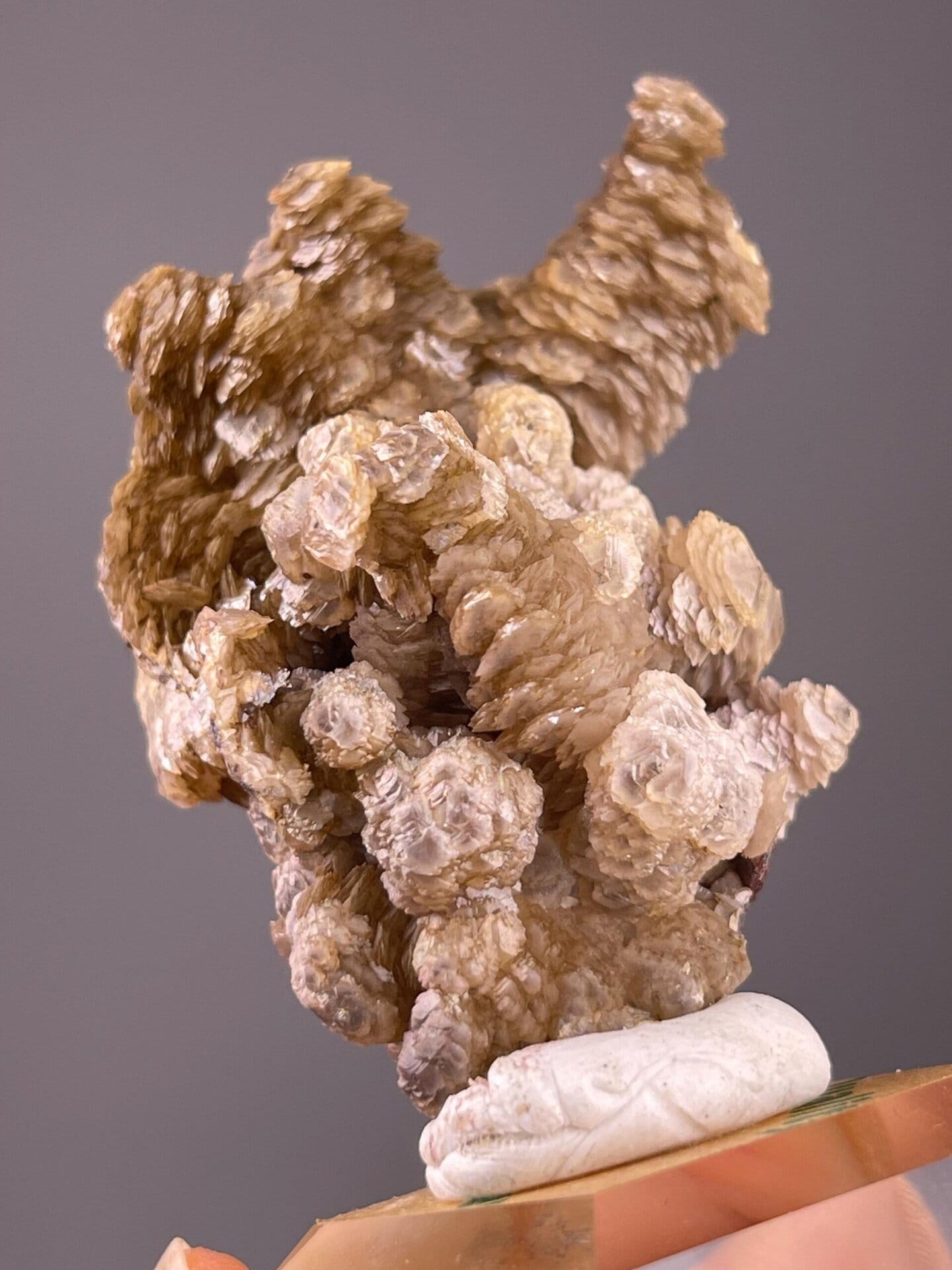 Scale view of 2.0x1.5x1.4 in calcite cluster, Hunan
