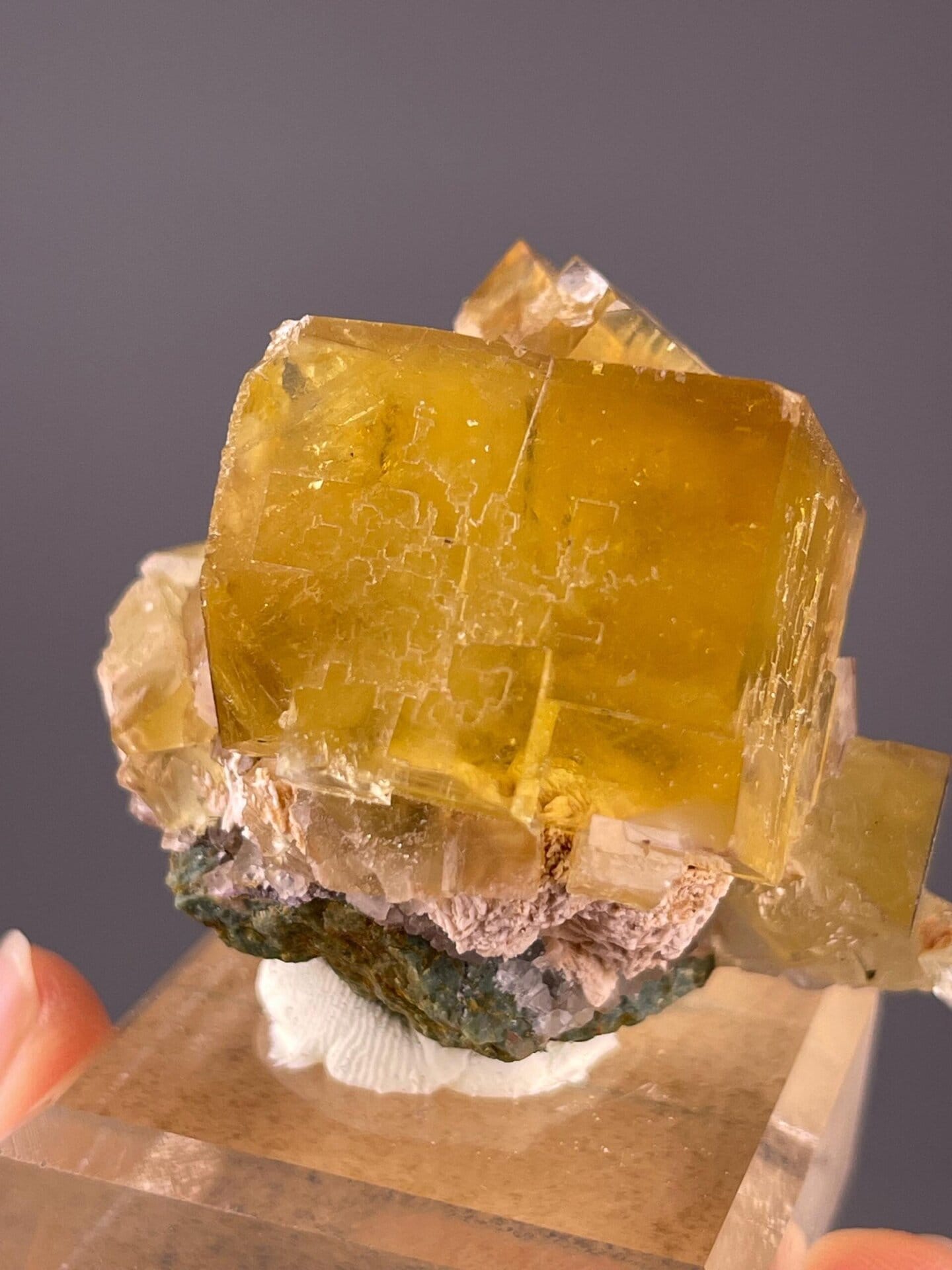 Scale view of 2.0x1.5x1.5 in fluorite cluster, Beijing