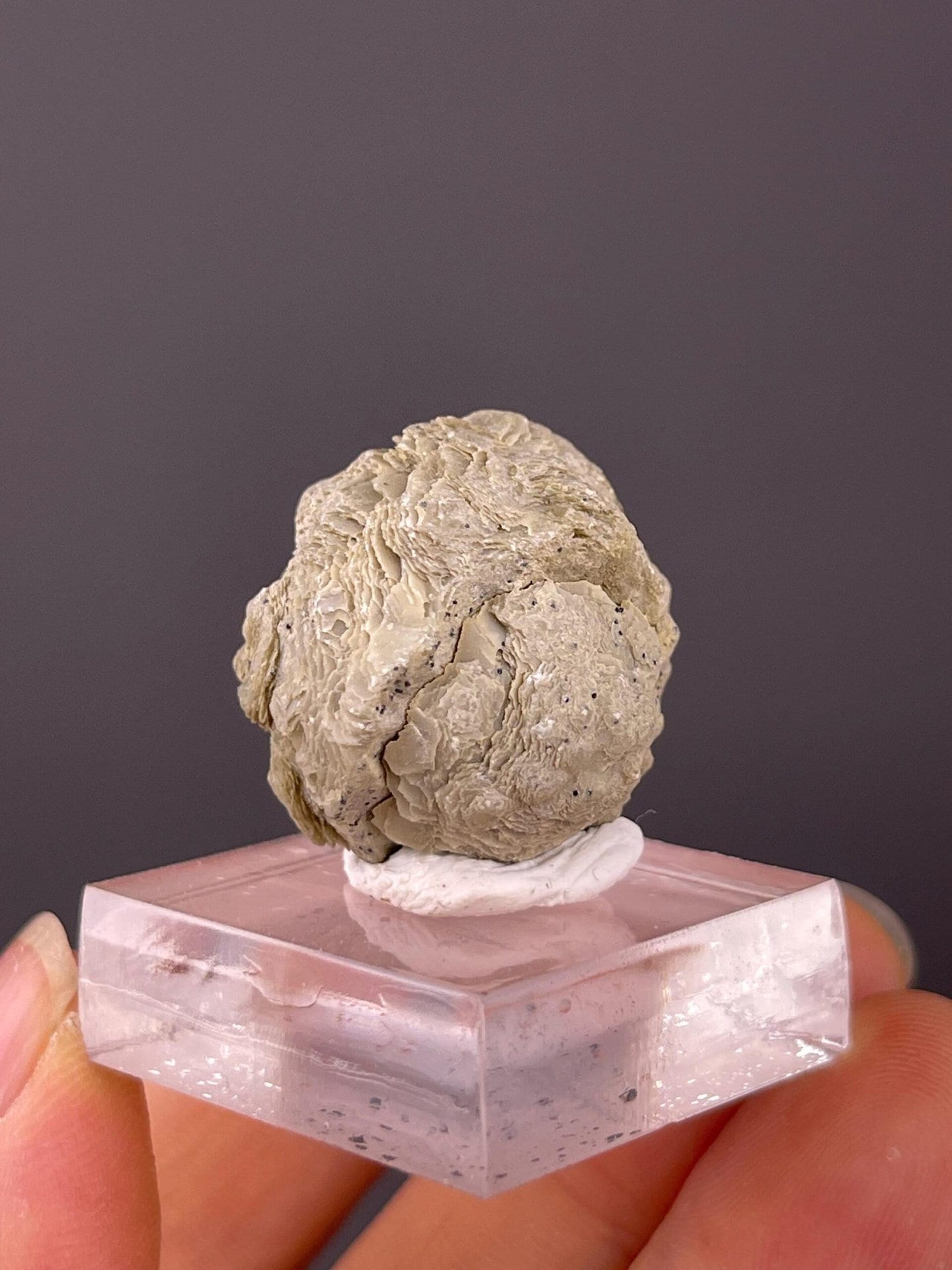 Baotou spherical calcite, 0.88 oz, vitreous luster