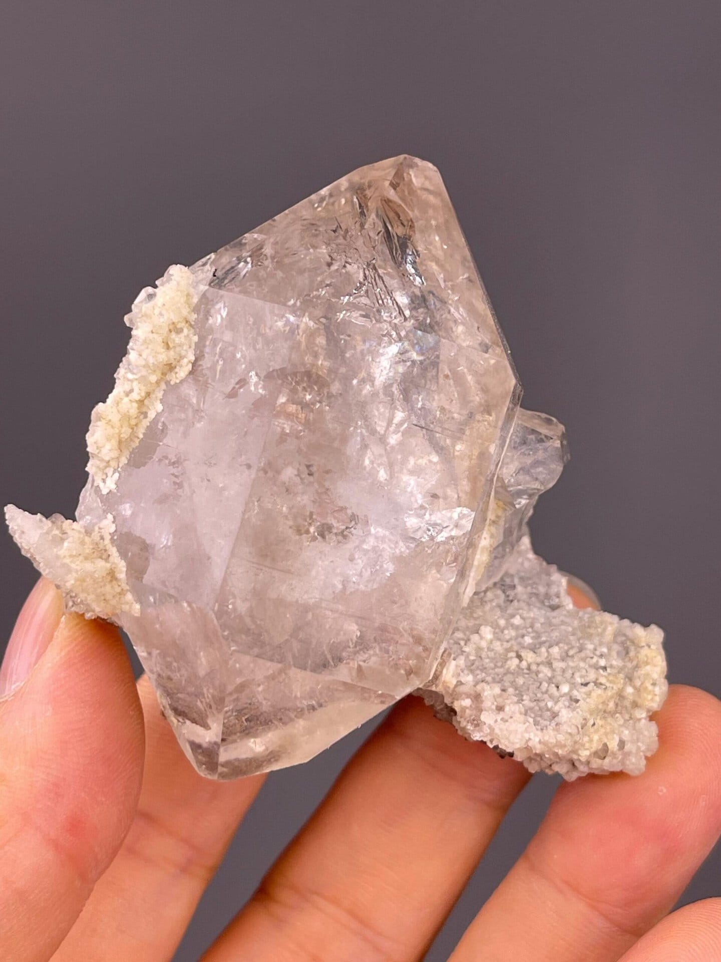 Elestial quartz crystal from Sichuan, China with skeletal habit