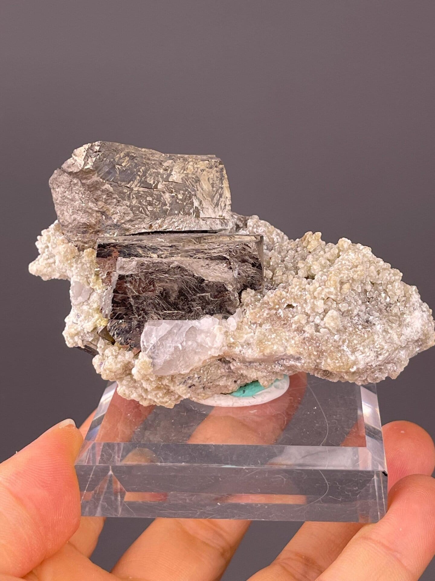 CuFeS₂ tetragonal chalcopyrite with secondary crystals on quartz