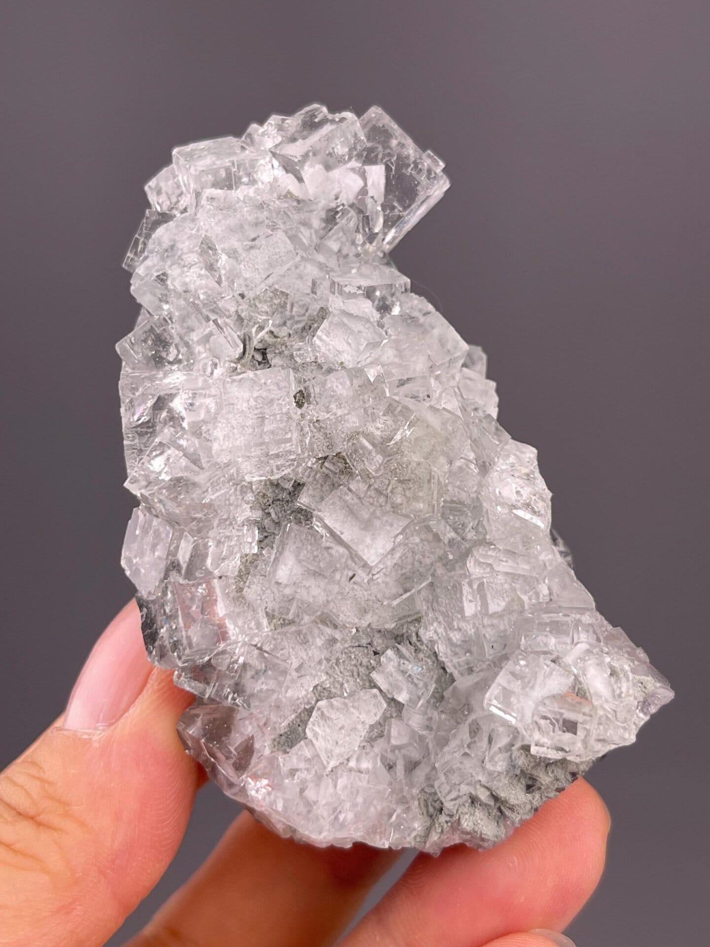Transparent fluorite cubic cluster from Xianghualing Mine, Hunan