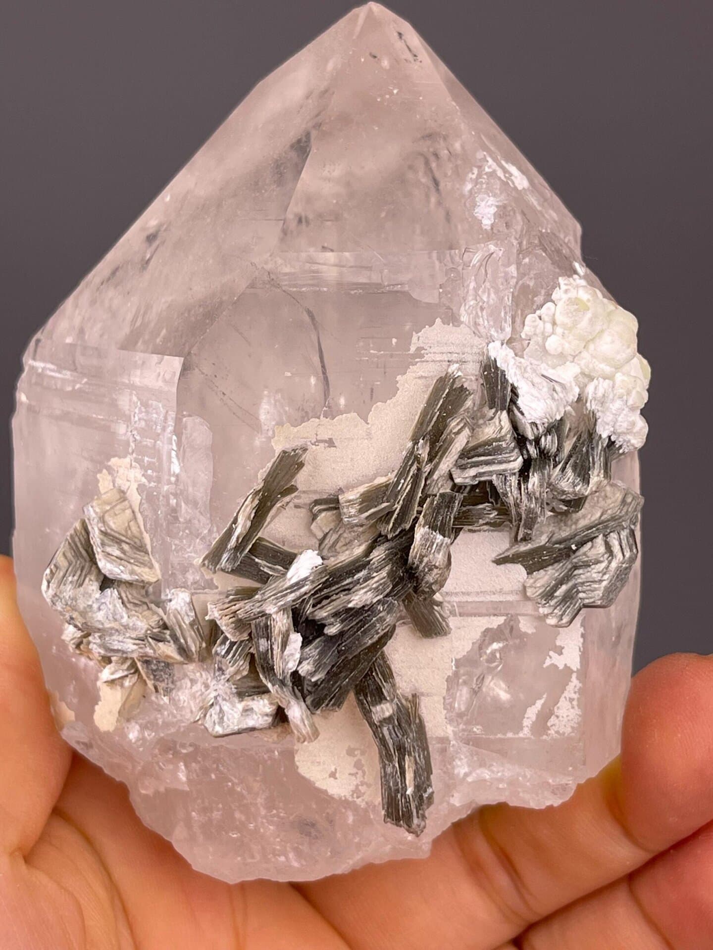 Quartz and mica specimen measuring 3.7×2.5×2.1 inches