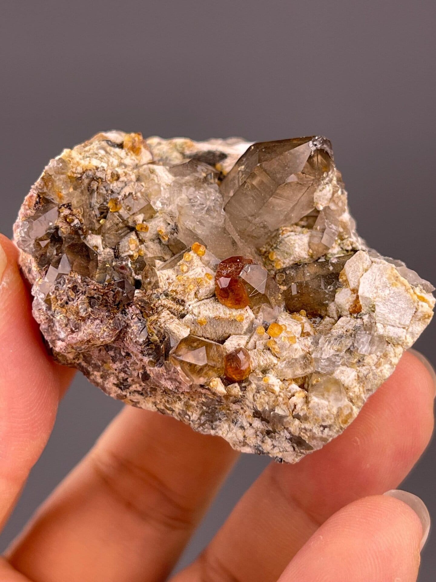 Quartz specimen