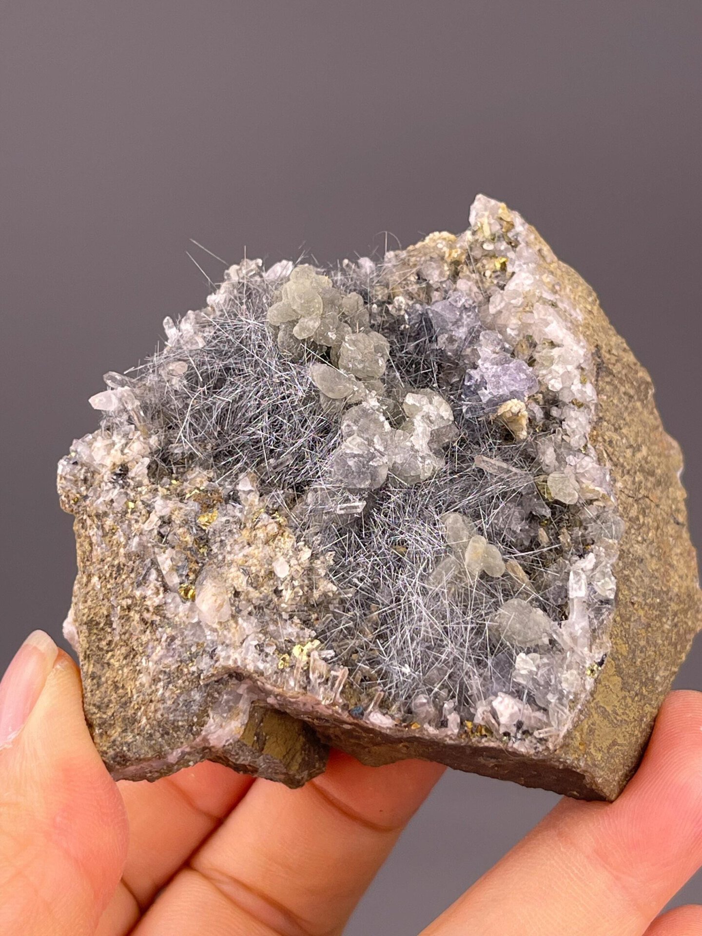 Rare lead-antimony sulfosalt boulangerite with quartz and pyrite